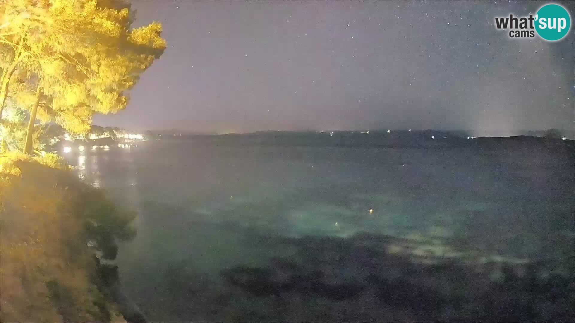 Web kamera Potočine Bol – Pogled uživo na plažu Borak, otok Brač