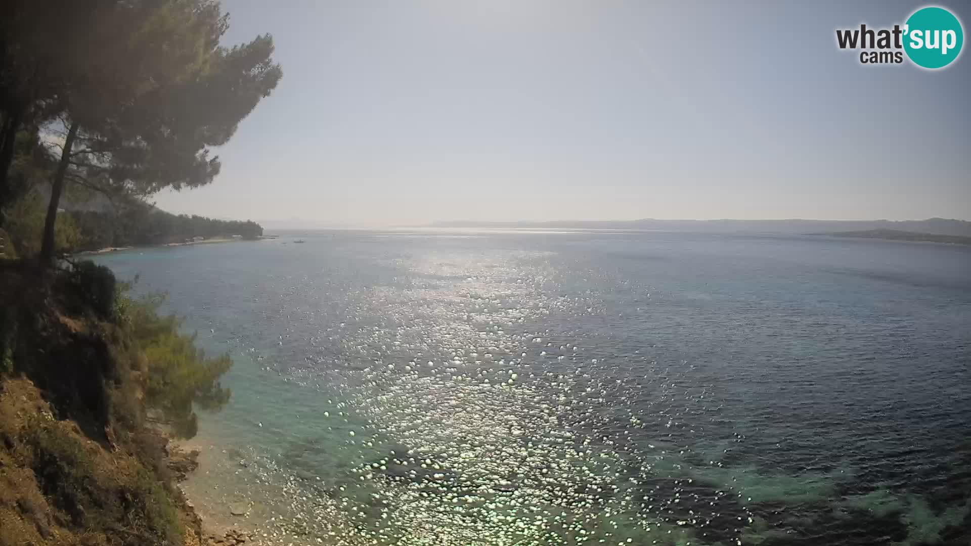 Spletna kamera Plaža Potočine Bol – Pogled v živo na plažo Borak, otok Brač