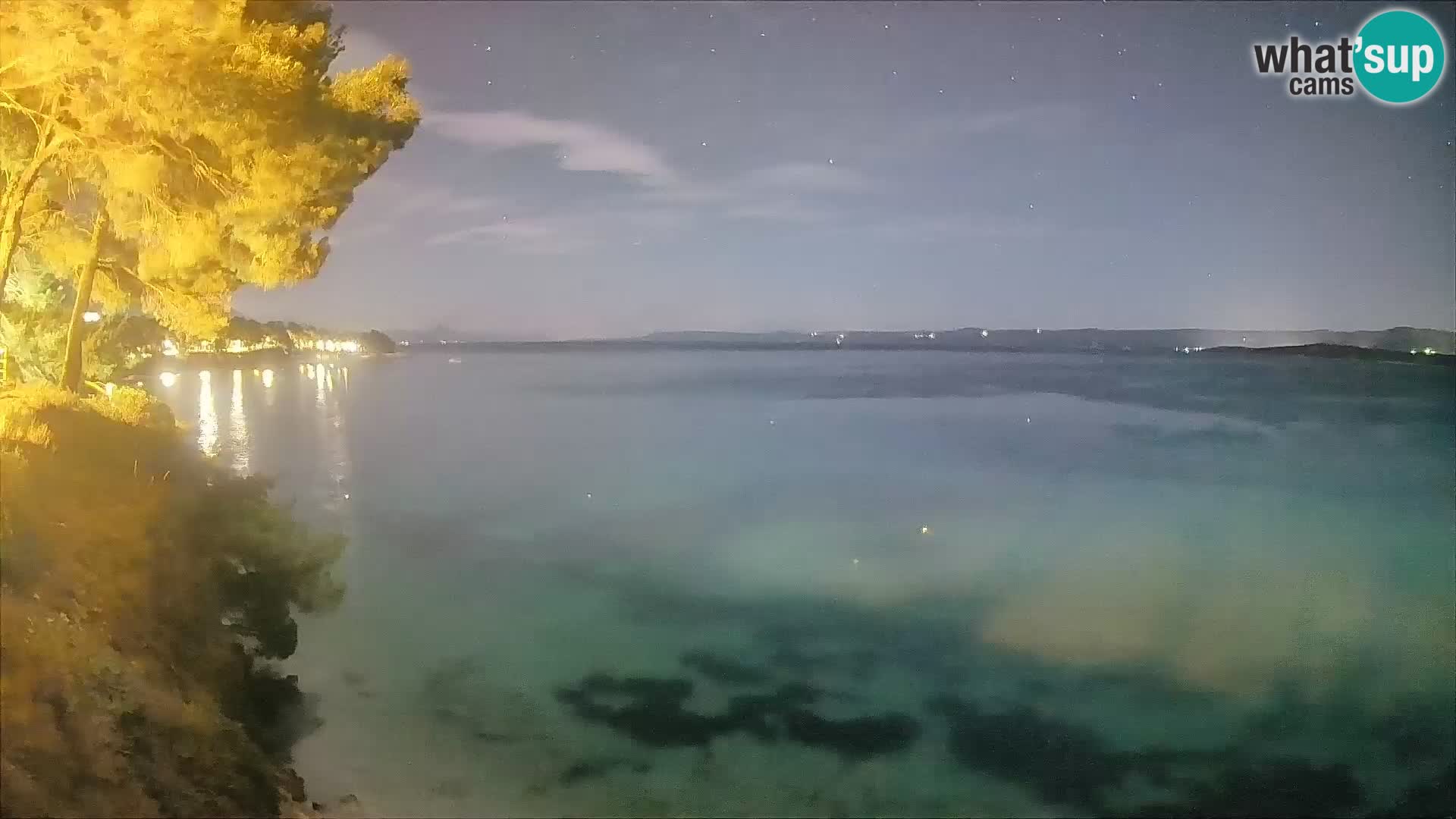 Web kamera Potočine Bol – Pogled uživo na plažu Borak, otok Brač