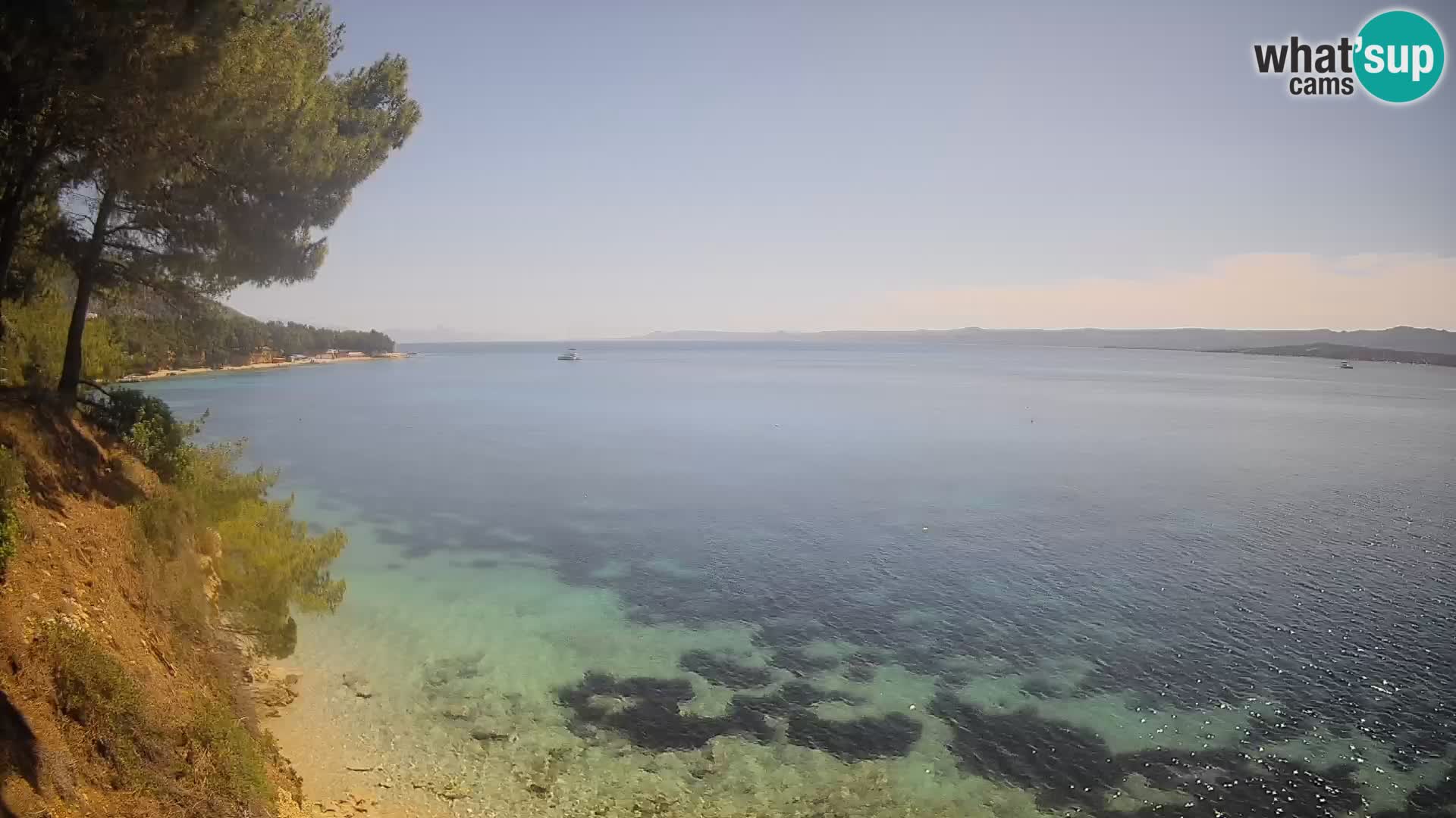 Spletna kamera Plaža Potočine Bol – Pogled v živo na plažo Borak, otok Brač