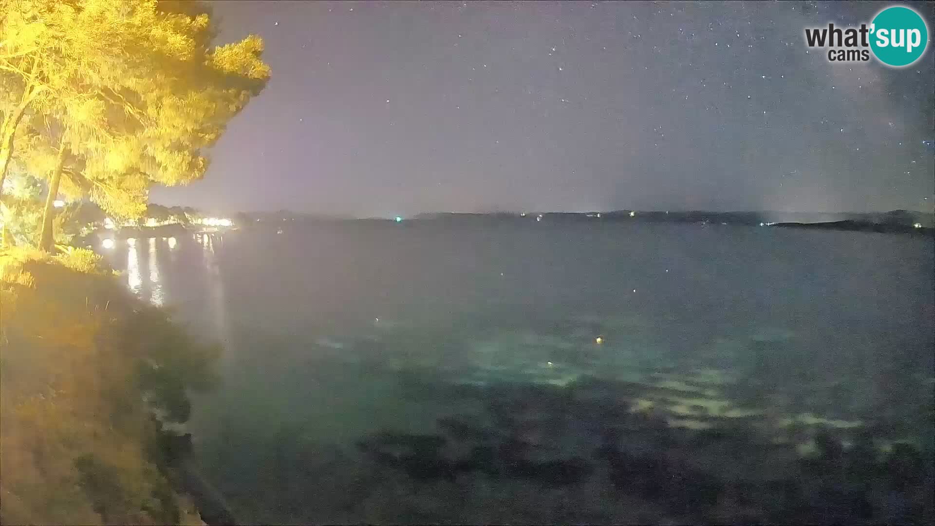 Web kamera Potočine Bol – Pogled uživo na plažu Borak, otok Brač