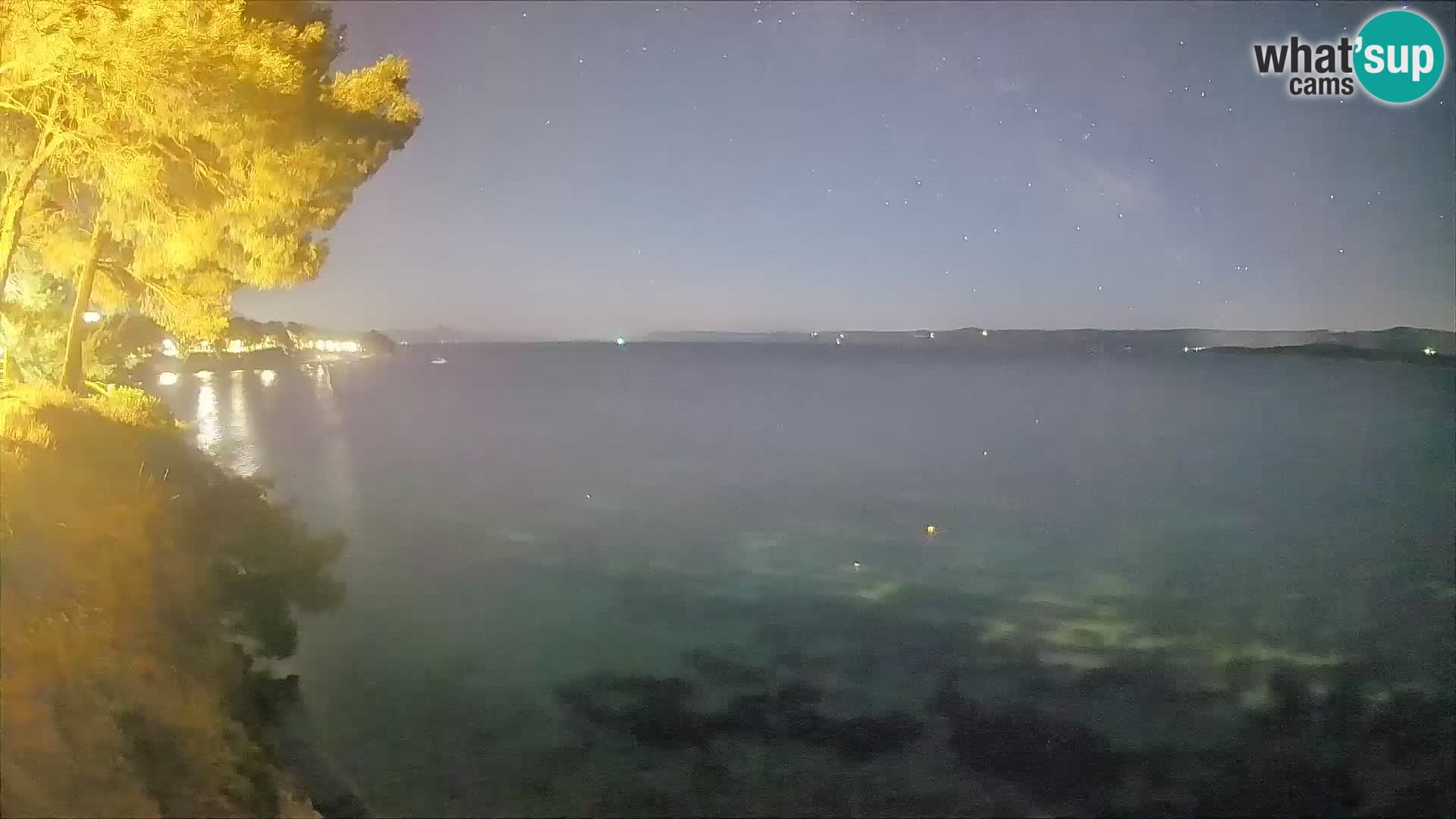 Webcam Spiaggia Potočine Bol – Vista live sulla spiaggia Borak, Isola di Brač