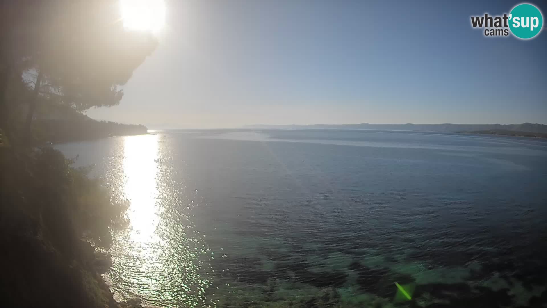 Spletna kamera Plaža Potočine Bol – Pogled v živo na plažo Borak, otok Brač