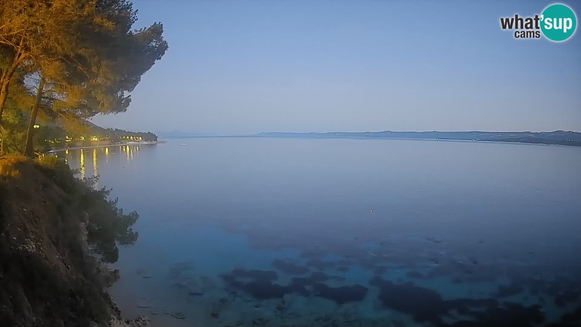 Webcam Spiaggia Potočine Bol – Vista live sulla spiaggia Borak, Isola di Brač