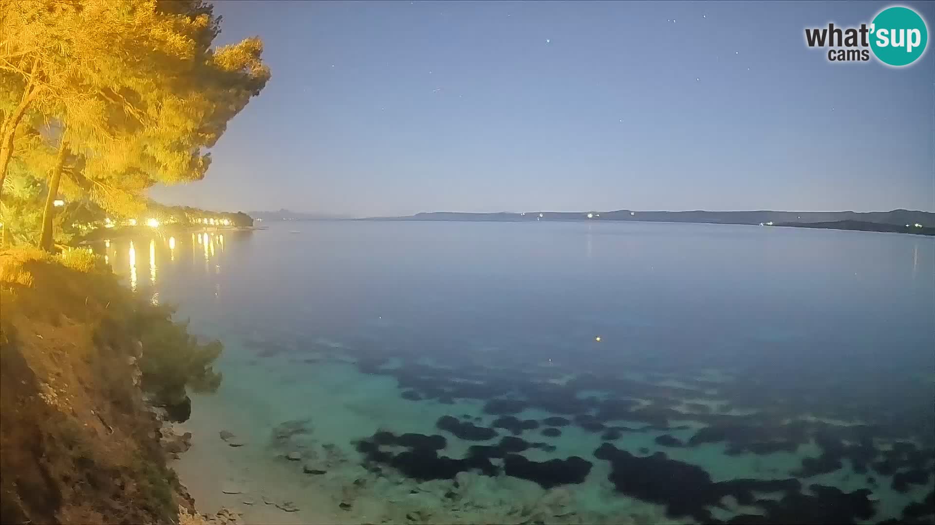 Webcam Spiaggia Potočine Bol – Vista live sulla spiaggia Borak, Isola di Brač