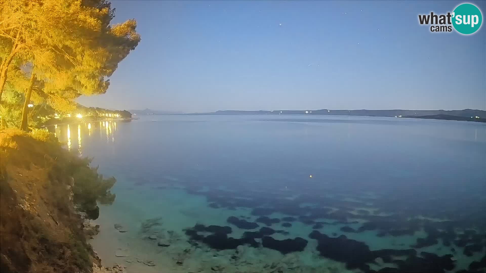 Webcam Spiaggia Potočine Bol – Vista live sulla spiaggia Borak, Isola di Brač