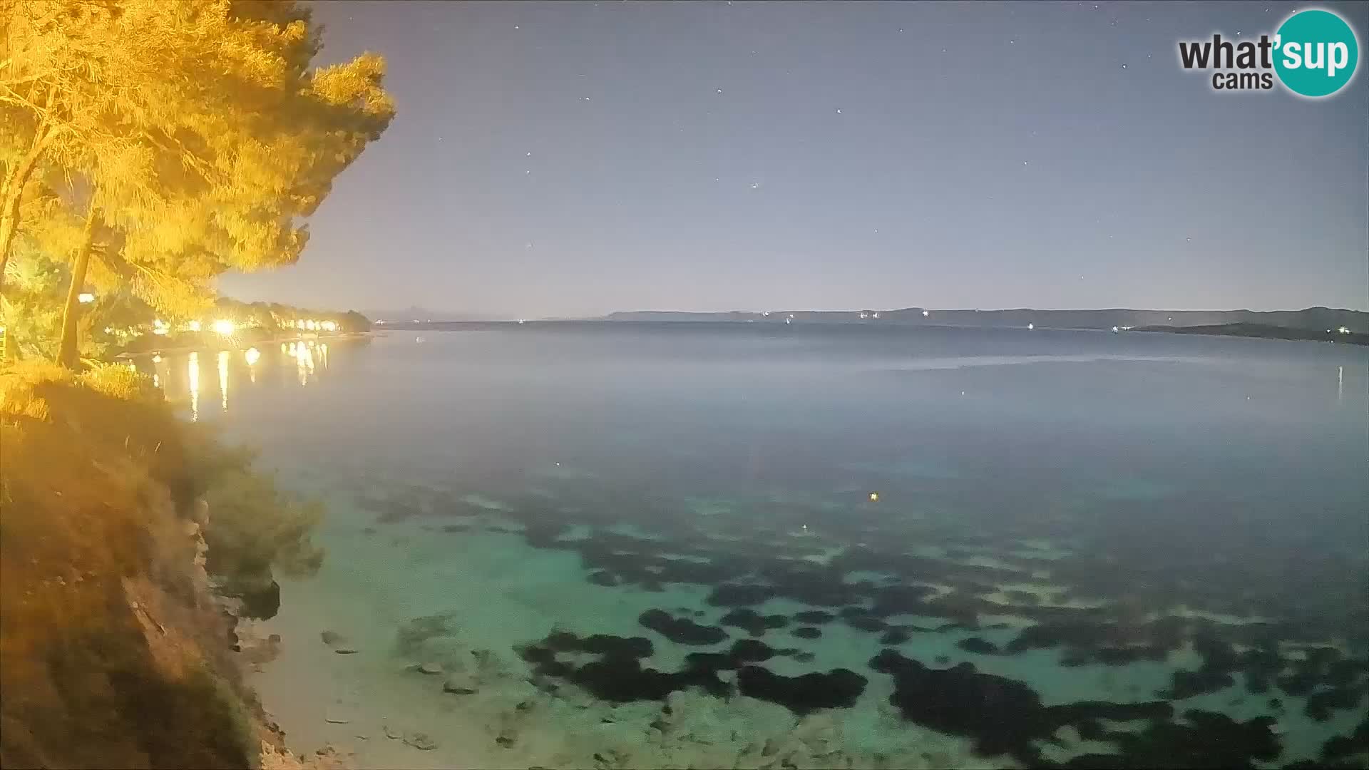 Webcam Spiaggia Potočine Bol – Vista live sulla spiaggia Borak, Isola di Brač