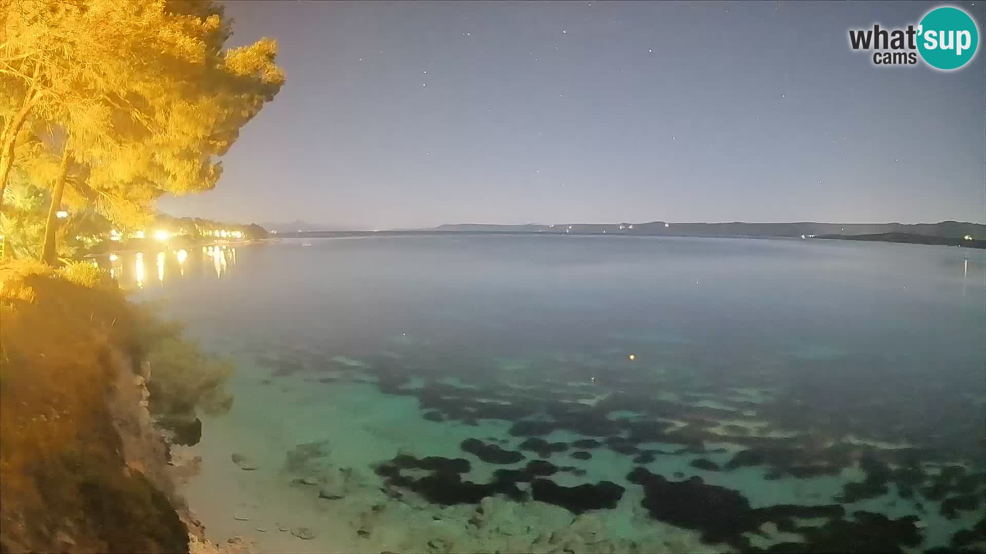 Webcam Spiaggia Potočine Bol – Vista live sulla spiaggia Borak, Isola di Brač