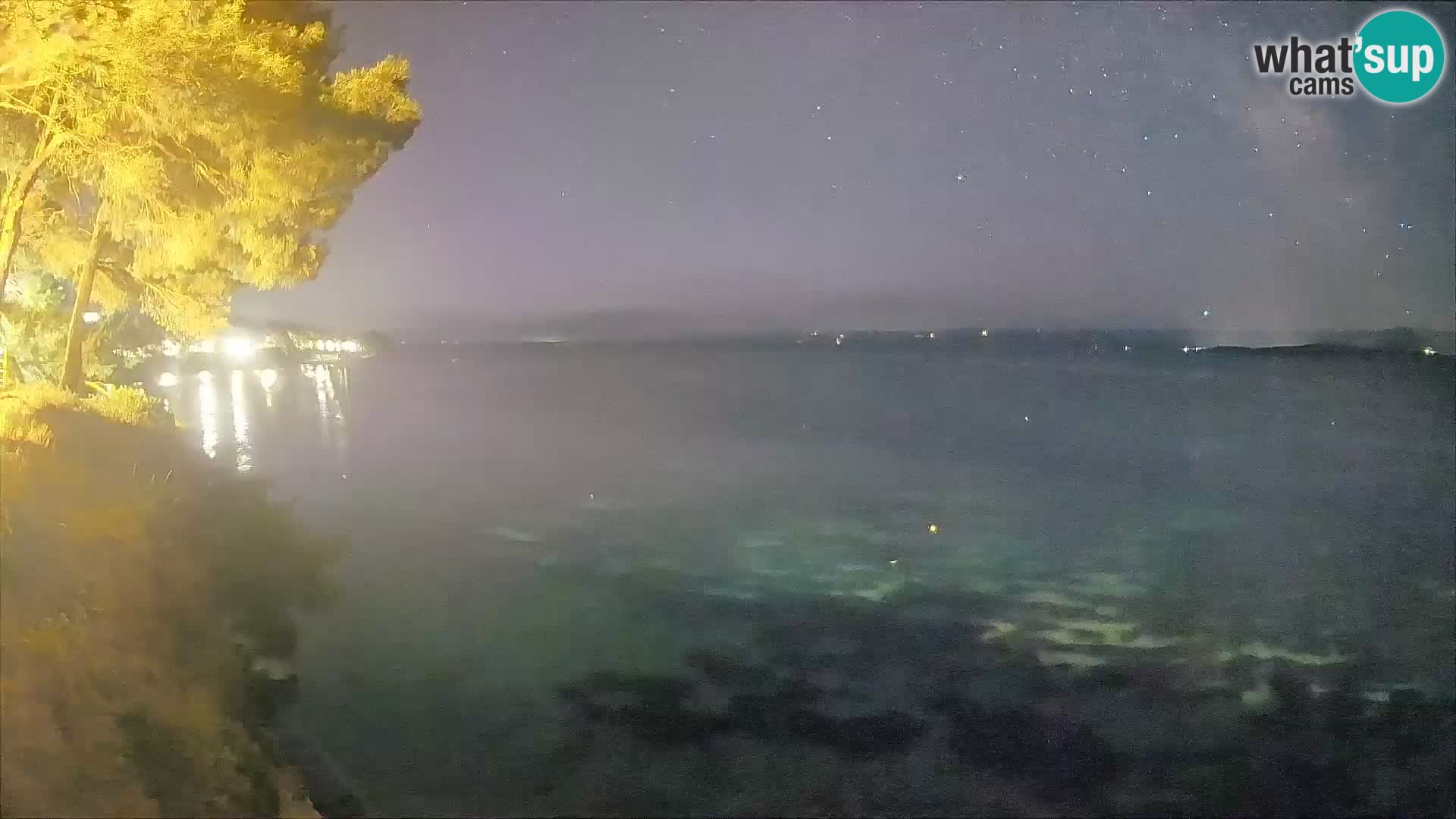 Webcam Spiaggia Potočine Bol – Vista live sulla spiaggia Borak, Isola di Brač