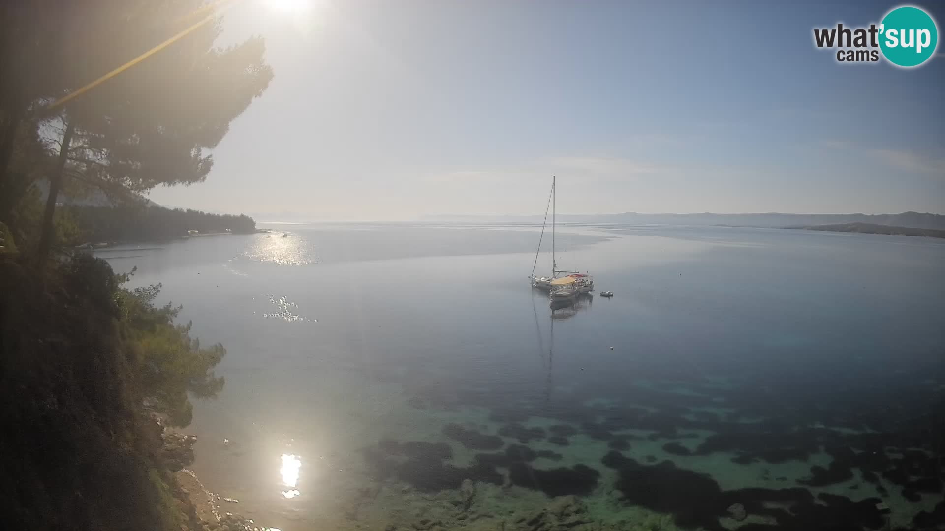 Webcam Spiaggia Potočine Bol – Vista live sulla spiaggia Borak, Isola di Brač