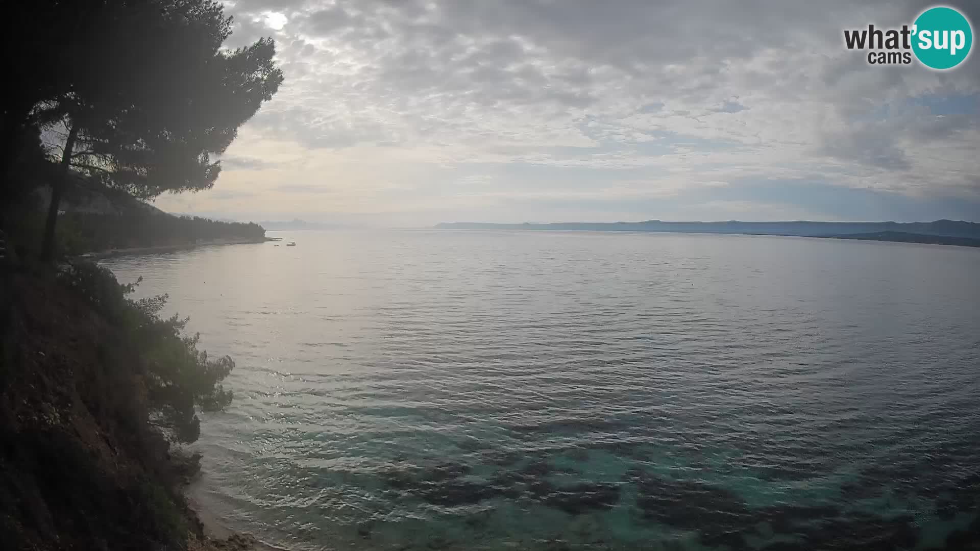 Webcam Spiaggia Potočine Bol – Vista live sulla spiaggia Borak, Isola di Brač