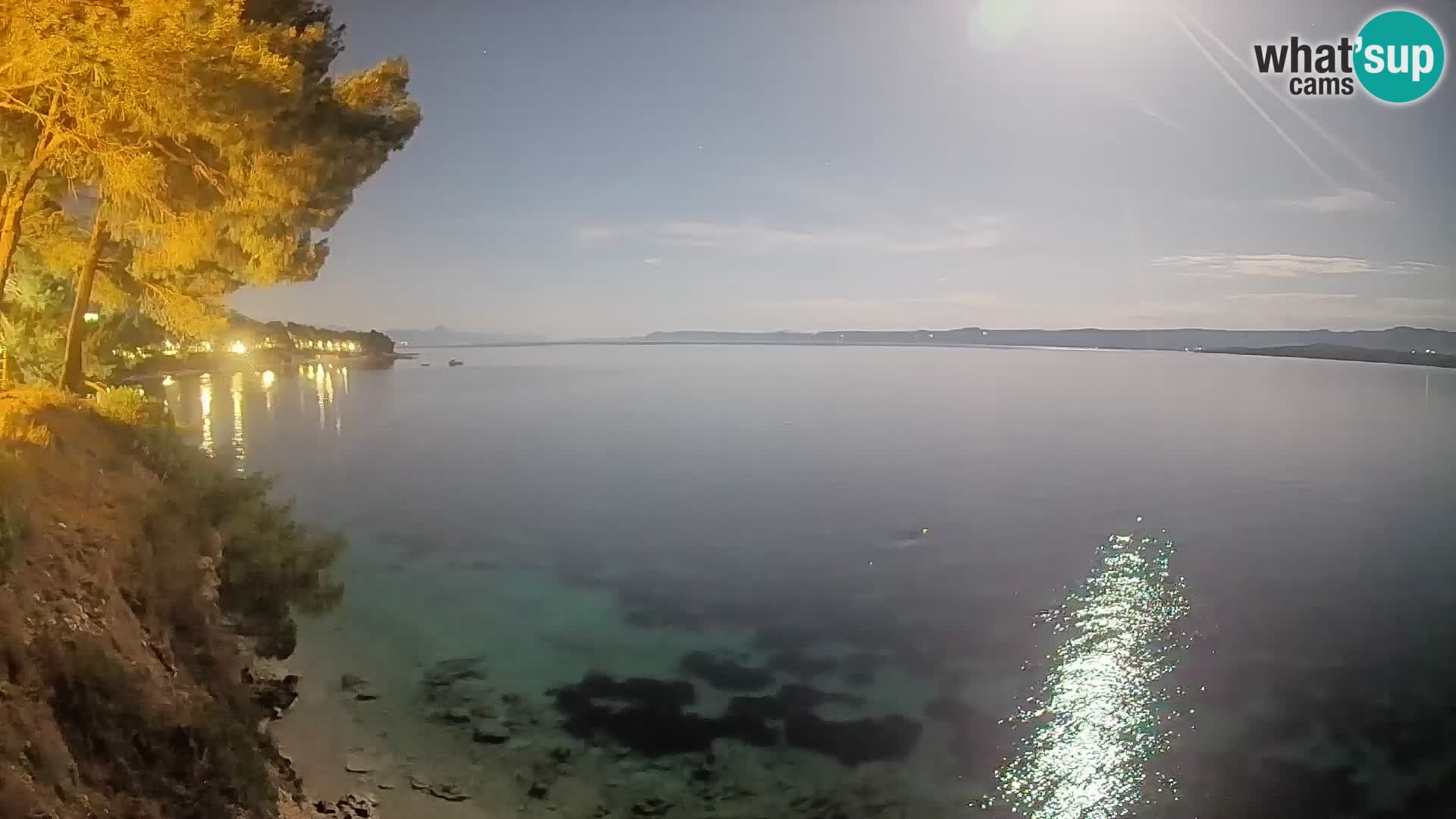 Webcam Spiaggia Potočine Bol – Vista live sulla spiaggia Borak, Isola di Brač
