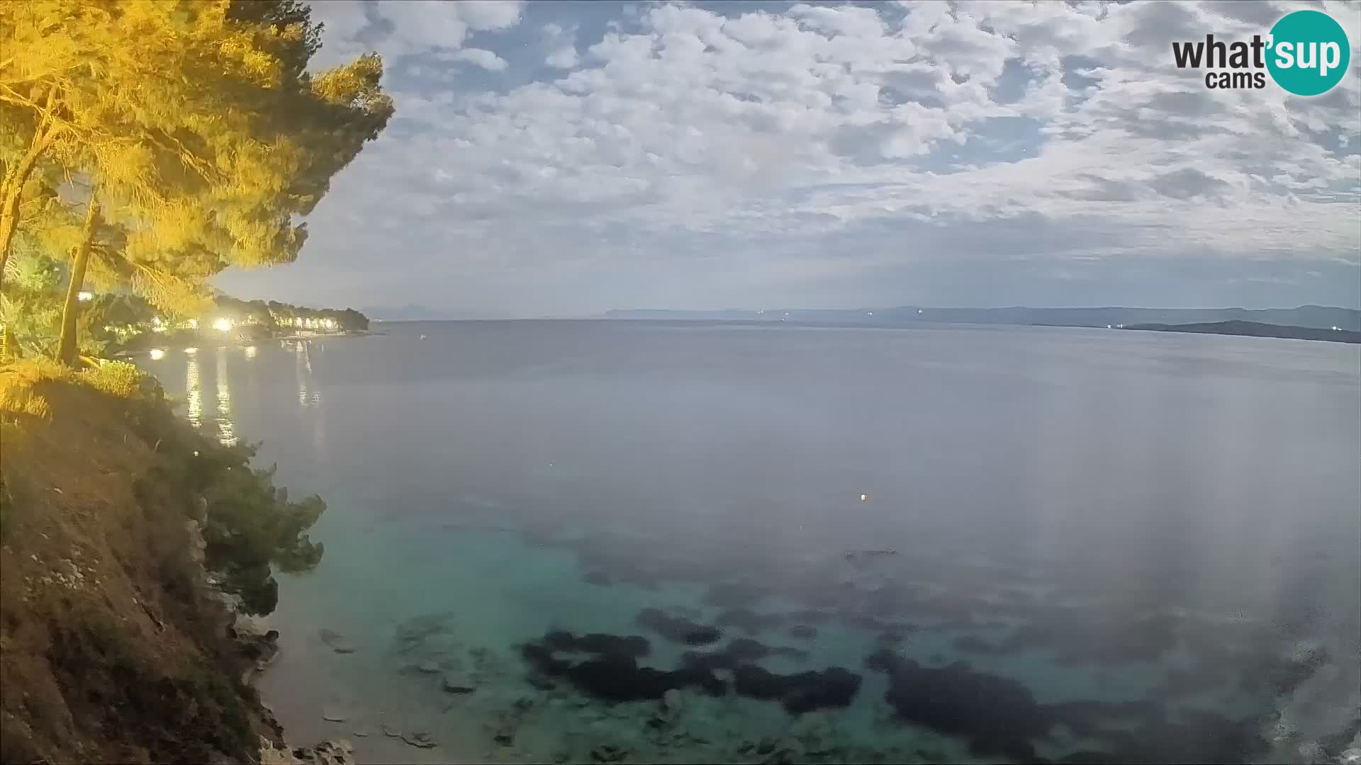 Webcam Spiaggia Potočine Bol – Vista live sulla spiaggia Borak, Isola di Brač