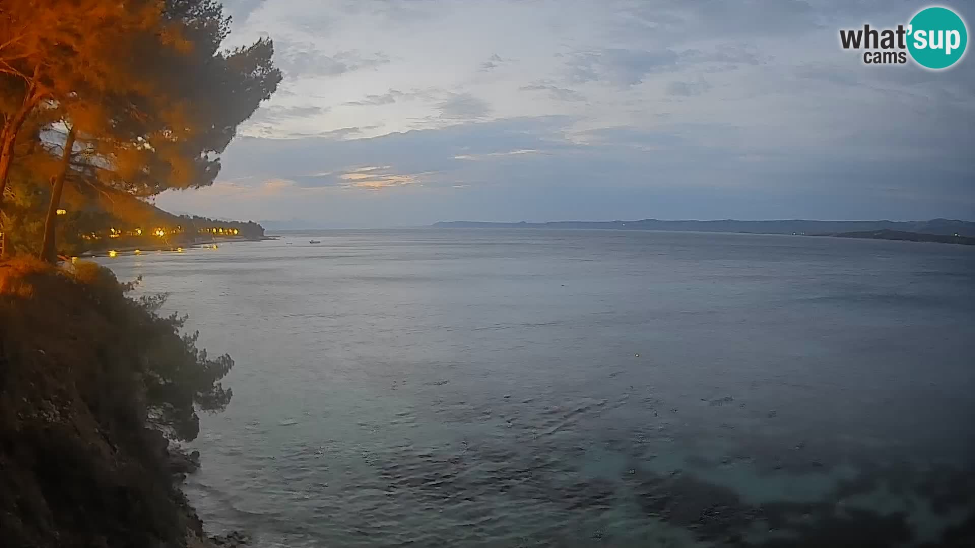 Web kamera Potočine Bol – Pogled uživo na plažu Borak, otok Brač
