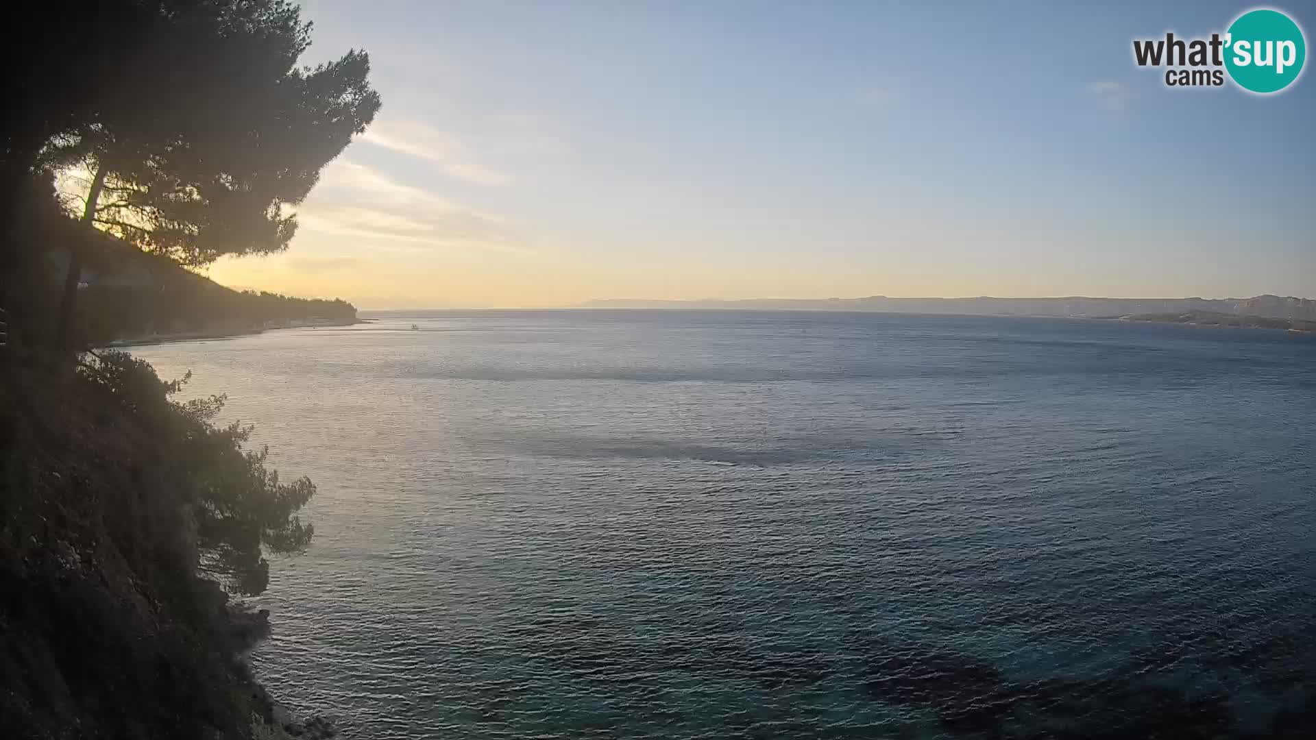 Web kamera Potočine Bol – Pogled uživo na plažu Borak, otok Brač