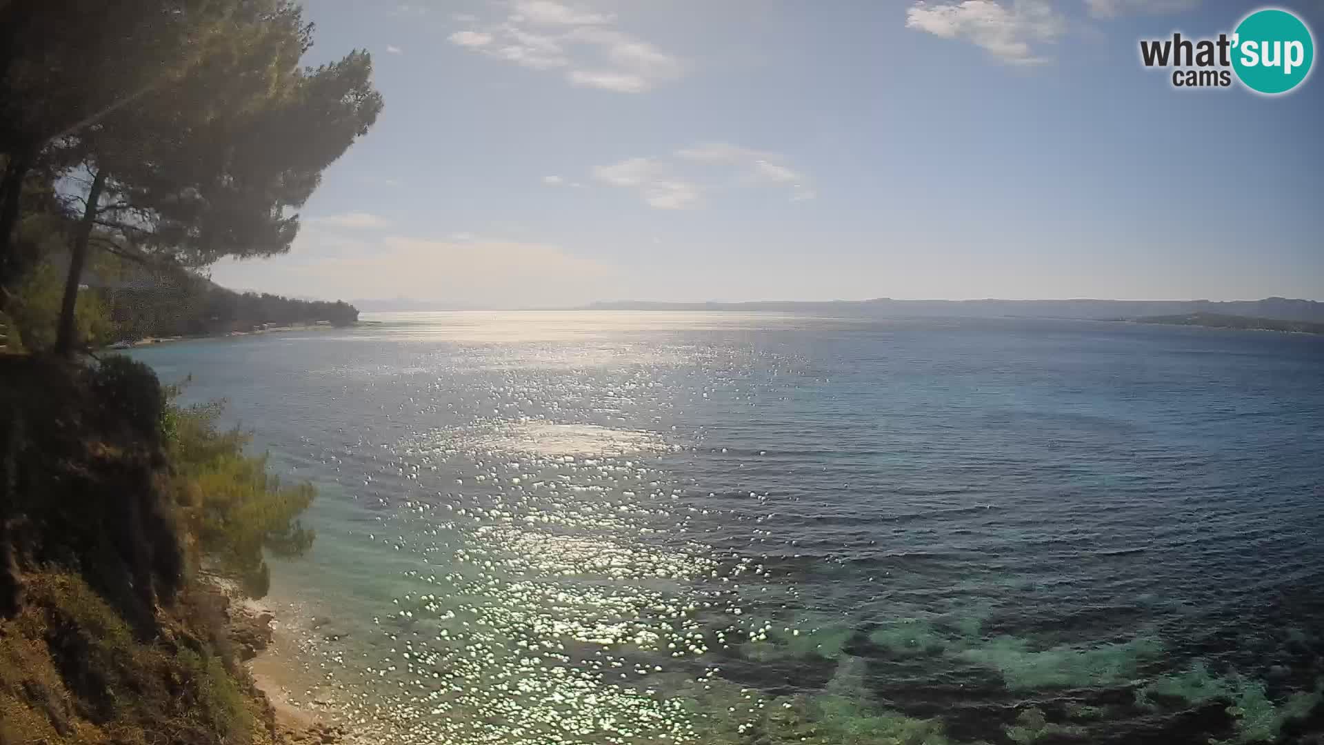 Spletna kamera Plaža Potočine Bol – Pogled v živo na plažo Borak, otok Brač