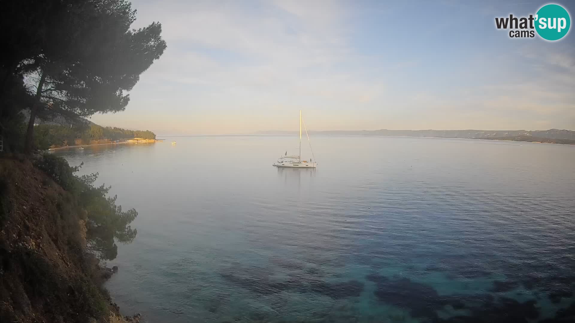 Web kamera Potočine Bol – Pogled uživo na plažu Borak, otok Brač