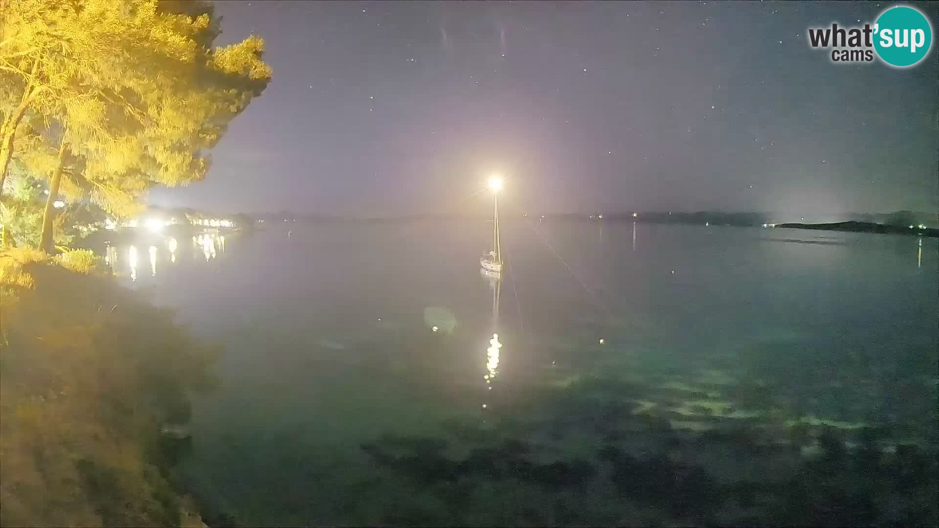 Webcam Spiaggia Potočine Bol – Vista live sulla spiaggia Borak, Isola di Brač
