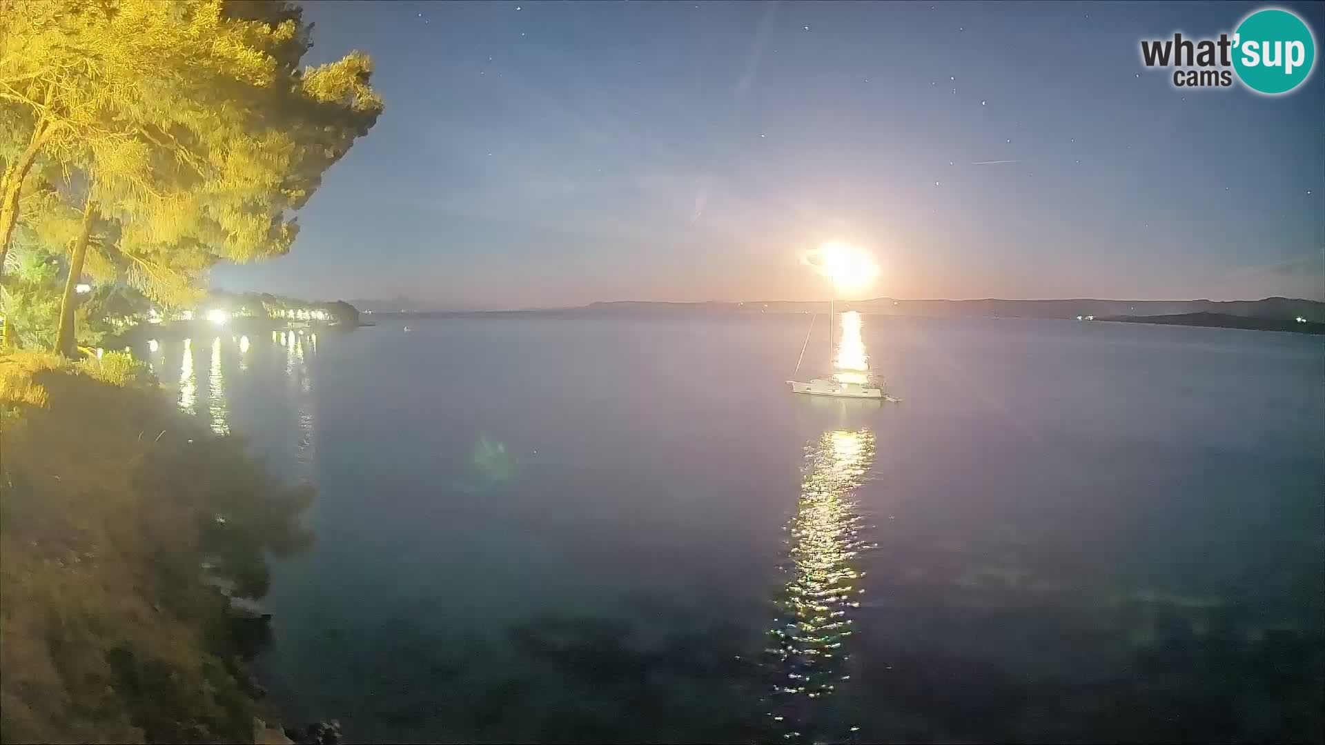 Webcam Playa Potočine Bol – Vista en vivo de Borak Beach, Isla de Brač