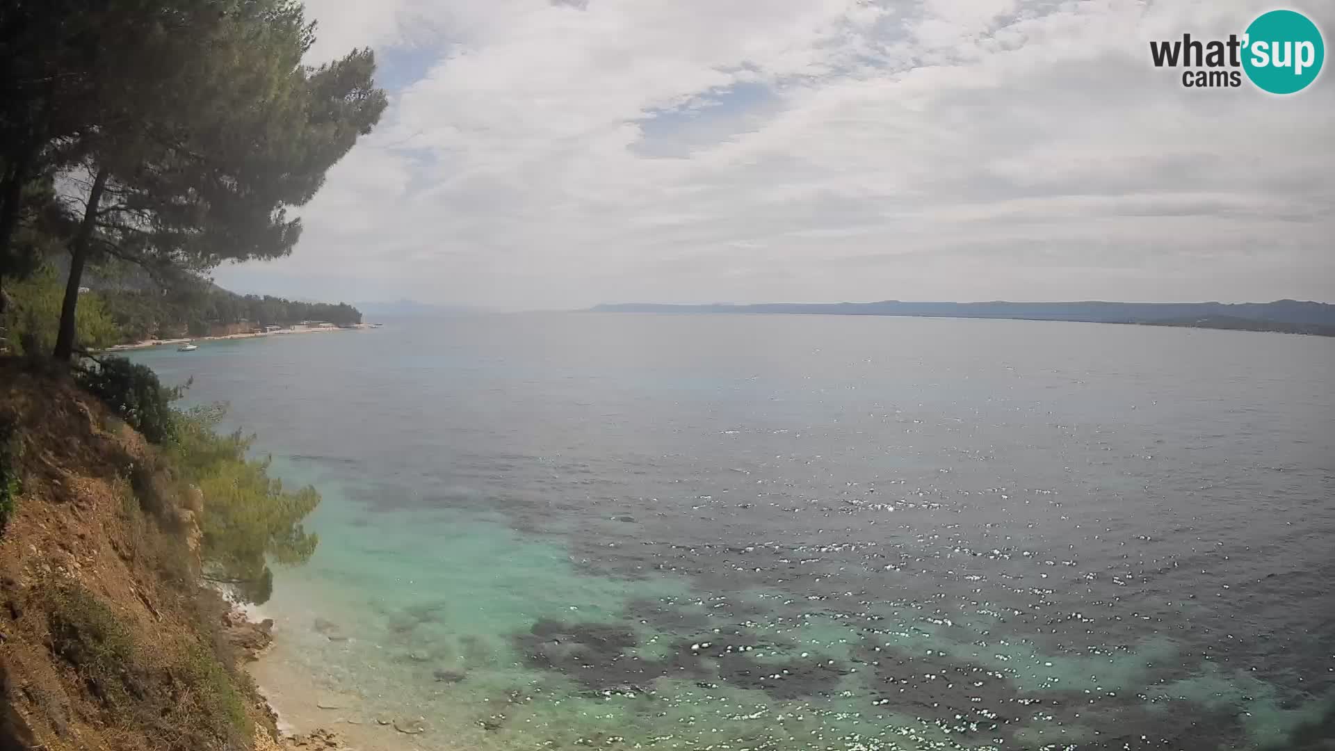 Spletna kamera Plaža Potočine Bol – Pogled v živo na plažo Borak, otok Brač