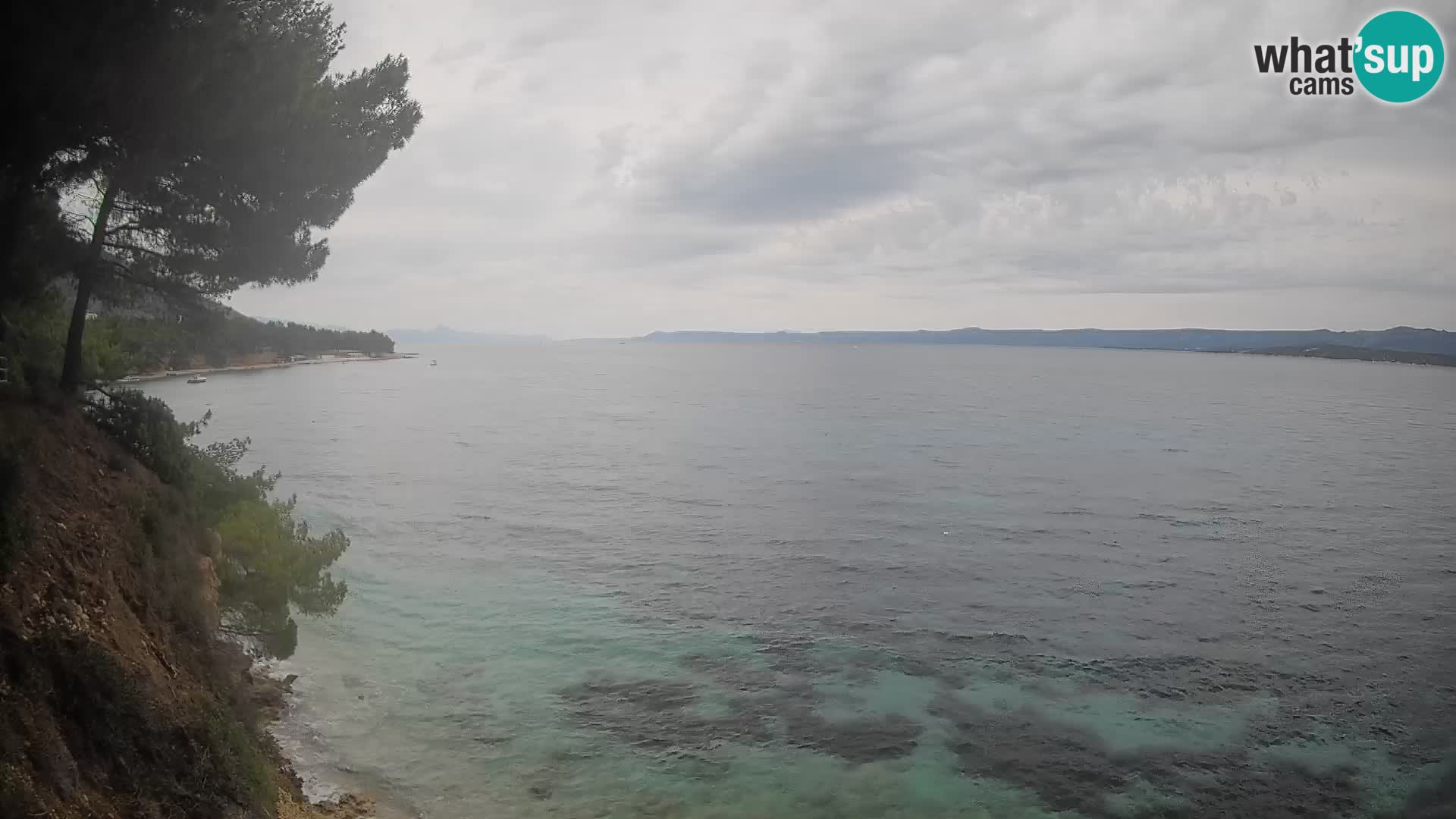 Spletna kamera Plaža Potočine Bol – Pogled v živo na plažo Borak, otok Brač