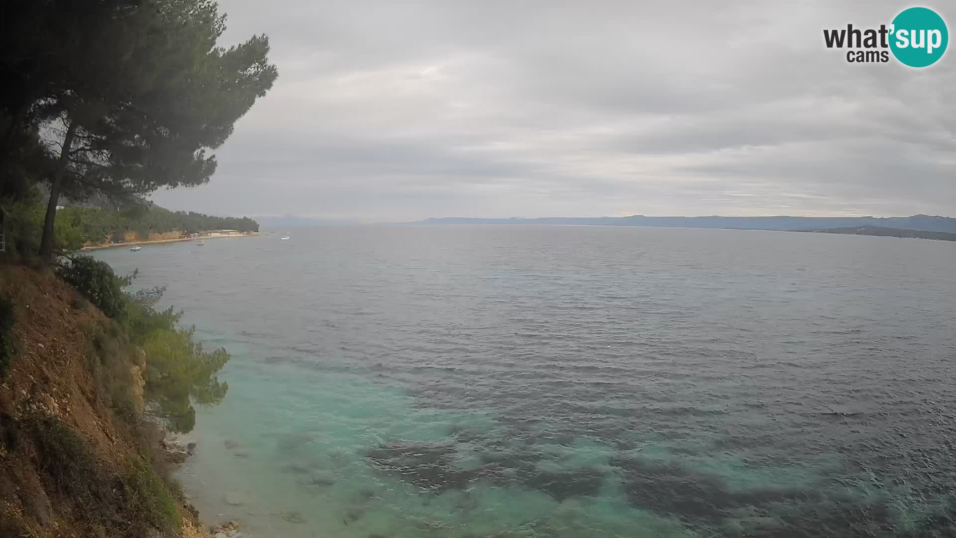 Spletna kamera Plaža Potočine Bol – Pogled v živo na plažo Borak, otok Brač