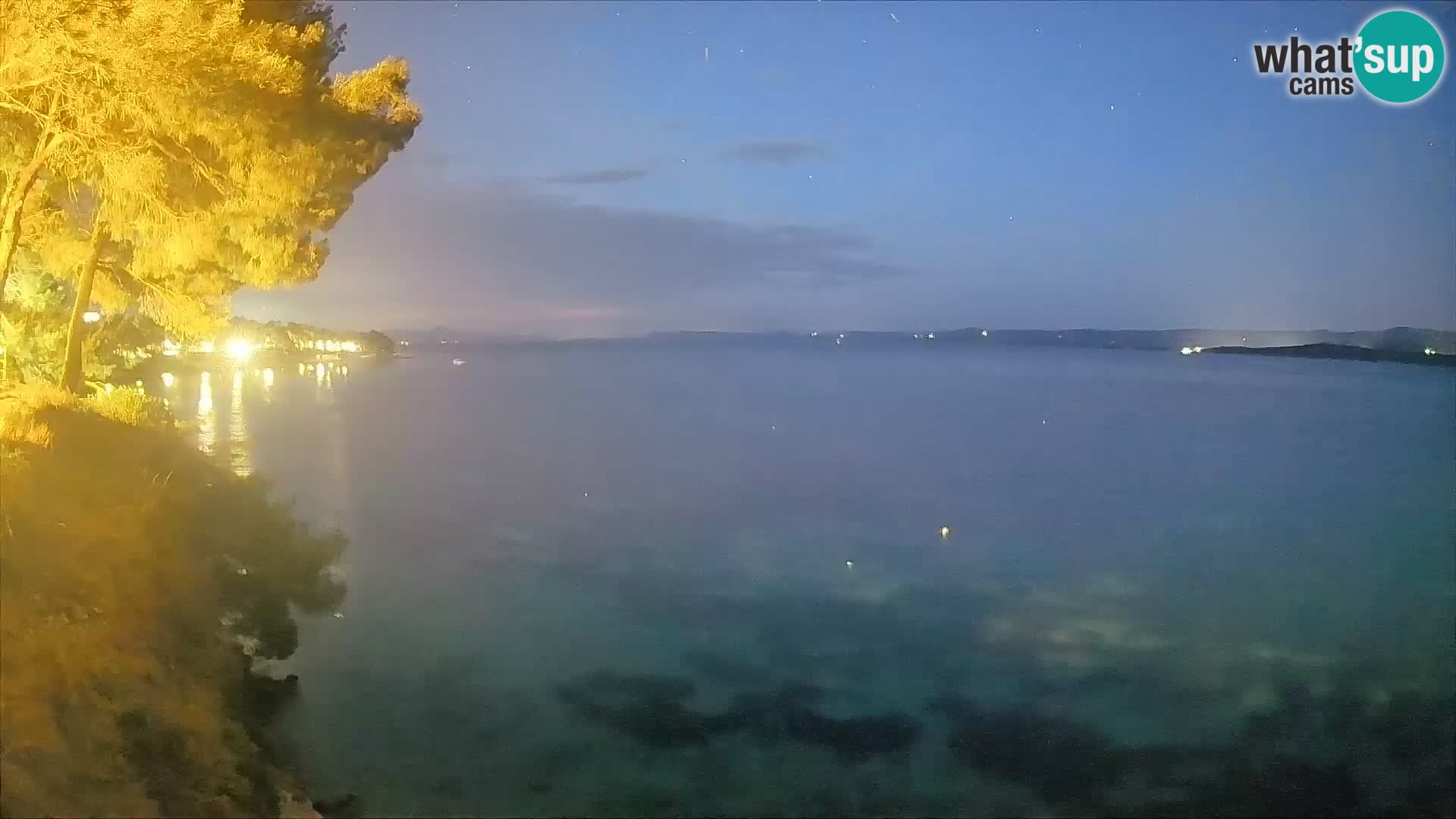 Web kamera Potočine Bol – Pogled uživo na plažu Borak, otok Brač