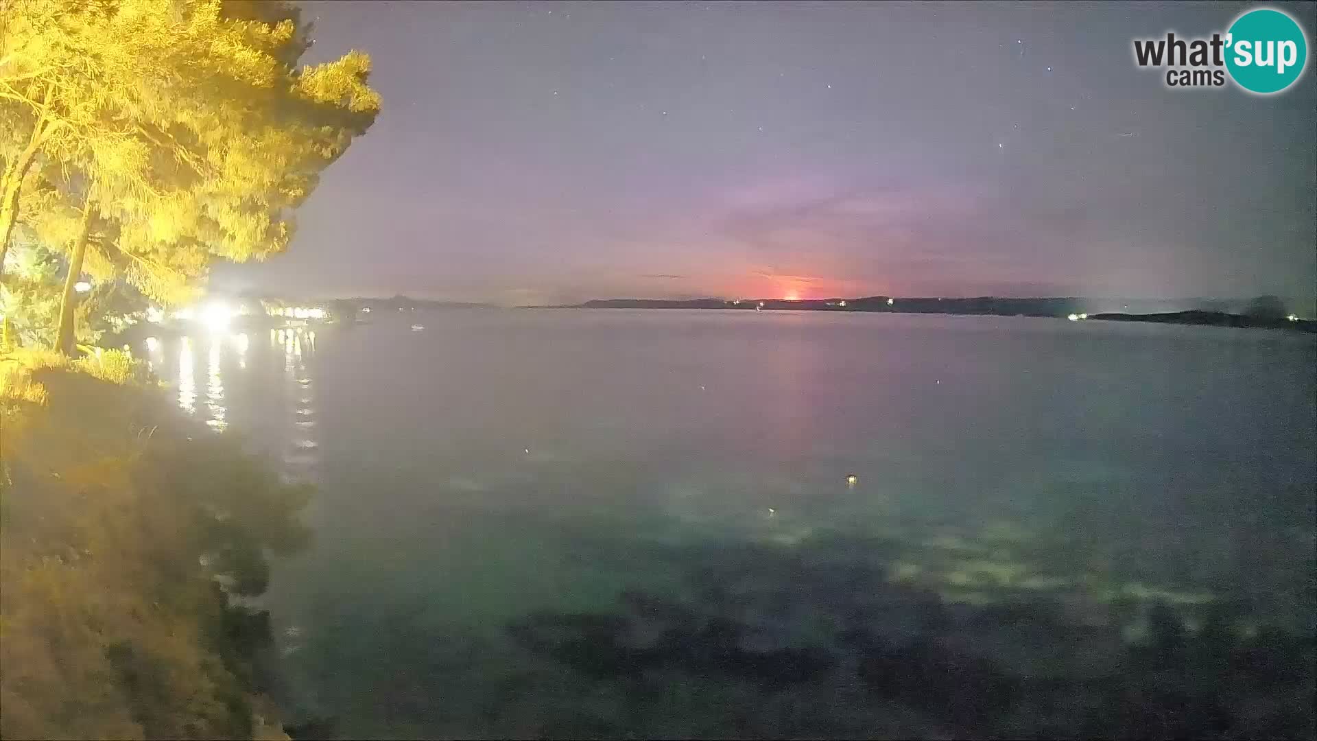 Web kamera Potočine Bol – Pogled uživo na plažu Borak, otok Brač