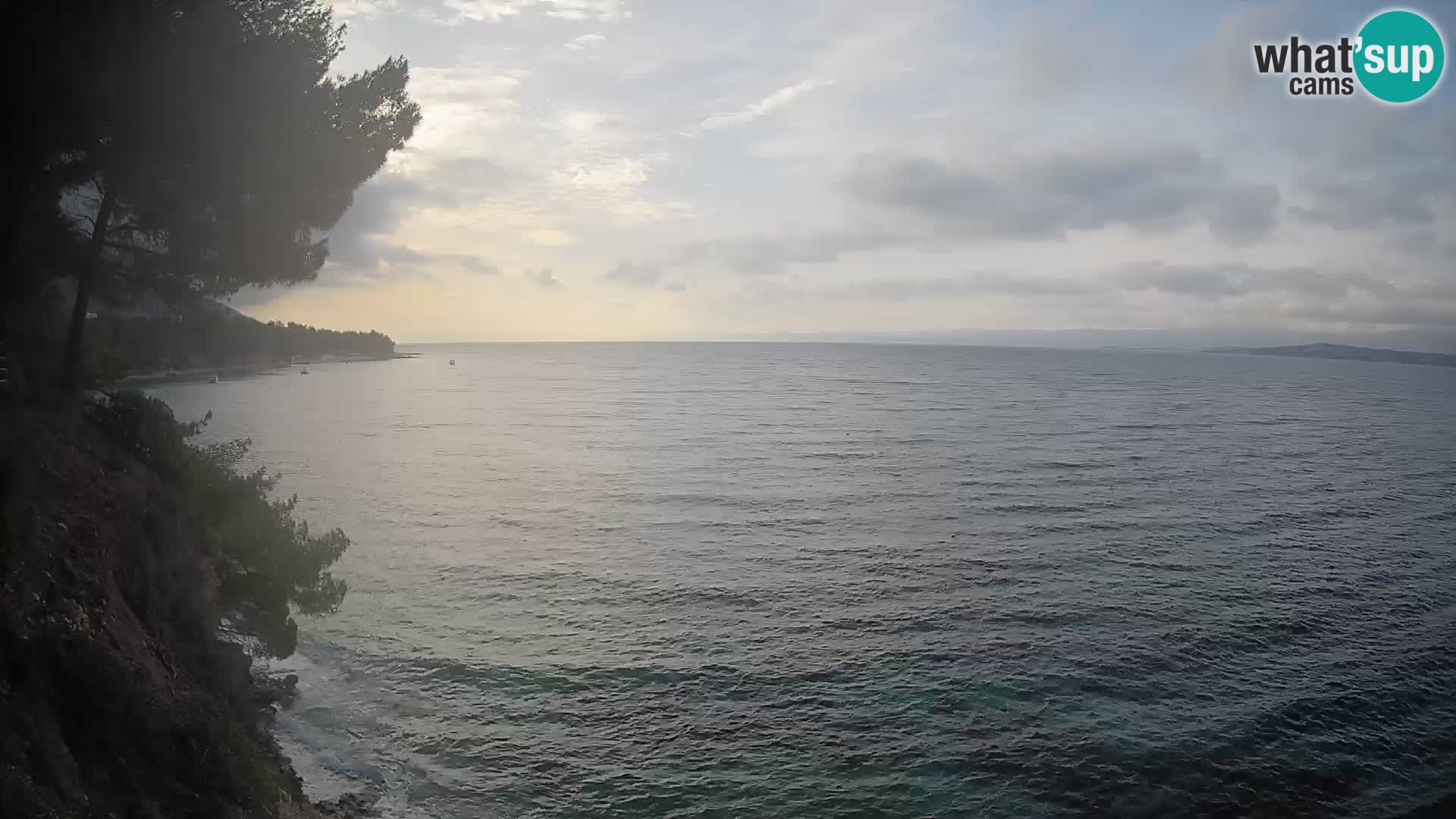 Spletna kamera Plaža Potočine Bol – Pogled v živo na plažo Borak, otok Brač