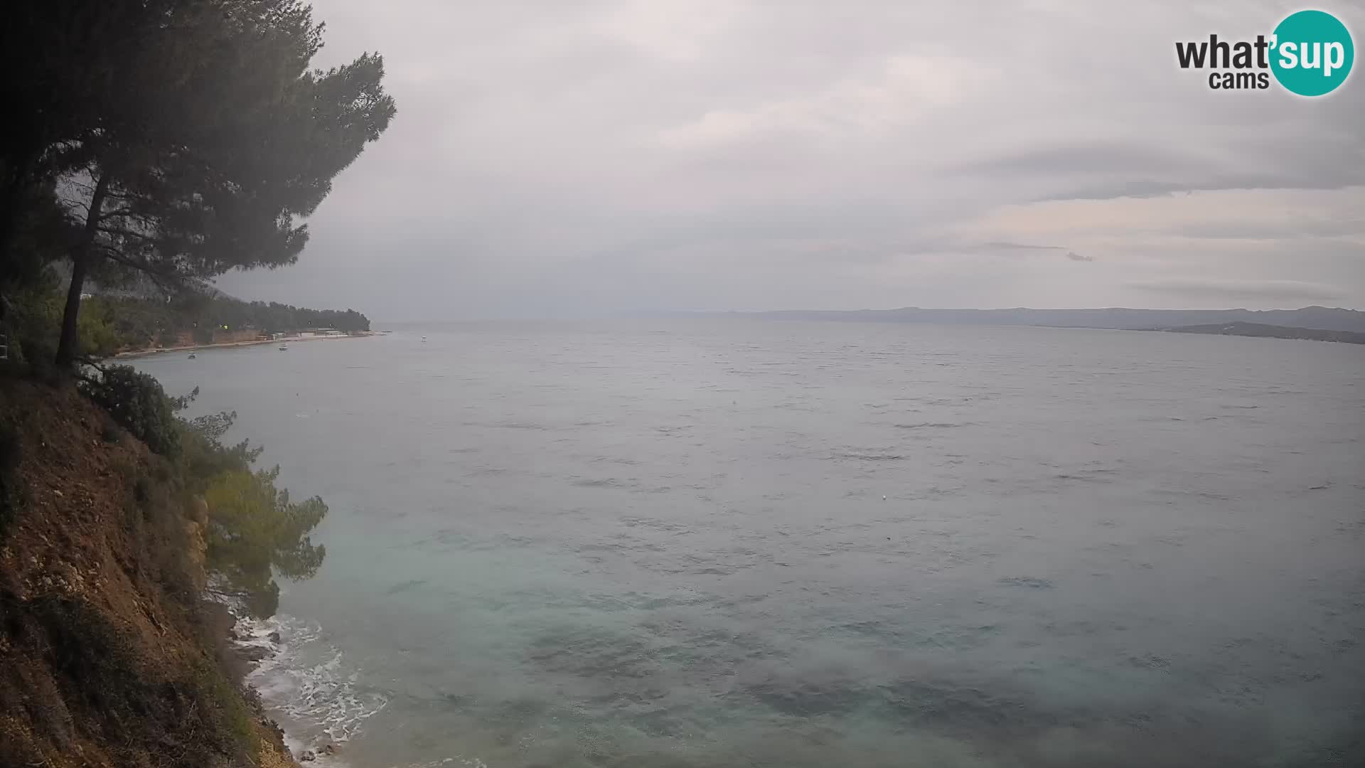 Spletna kamera Plaža Potočine Bol – Pogled v živo na plažo Borak, otok Brač