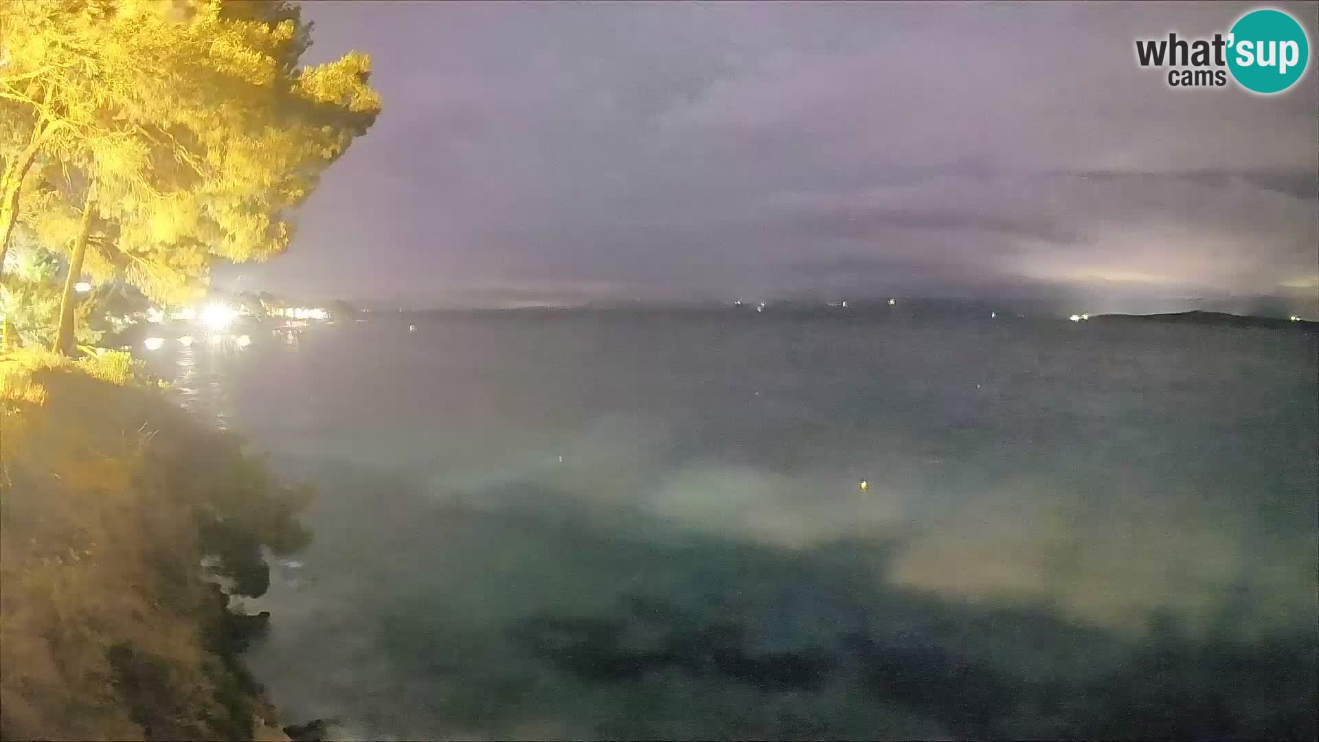 Web kamera Potočine Bol – Pogled uživo na plažu Borak, otok Brač
