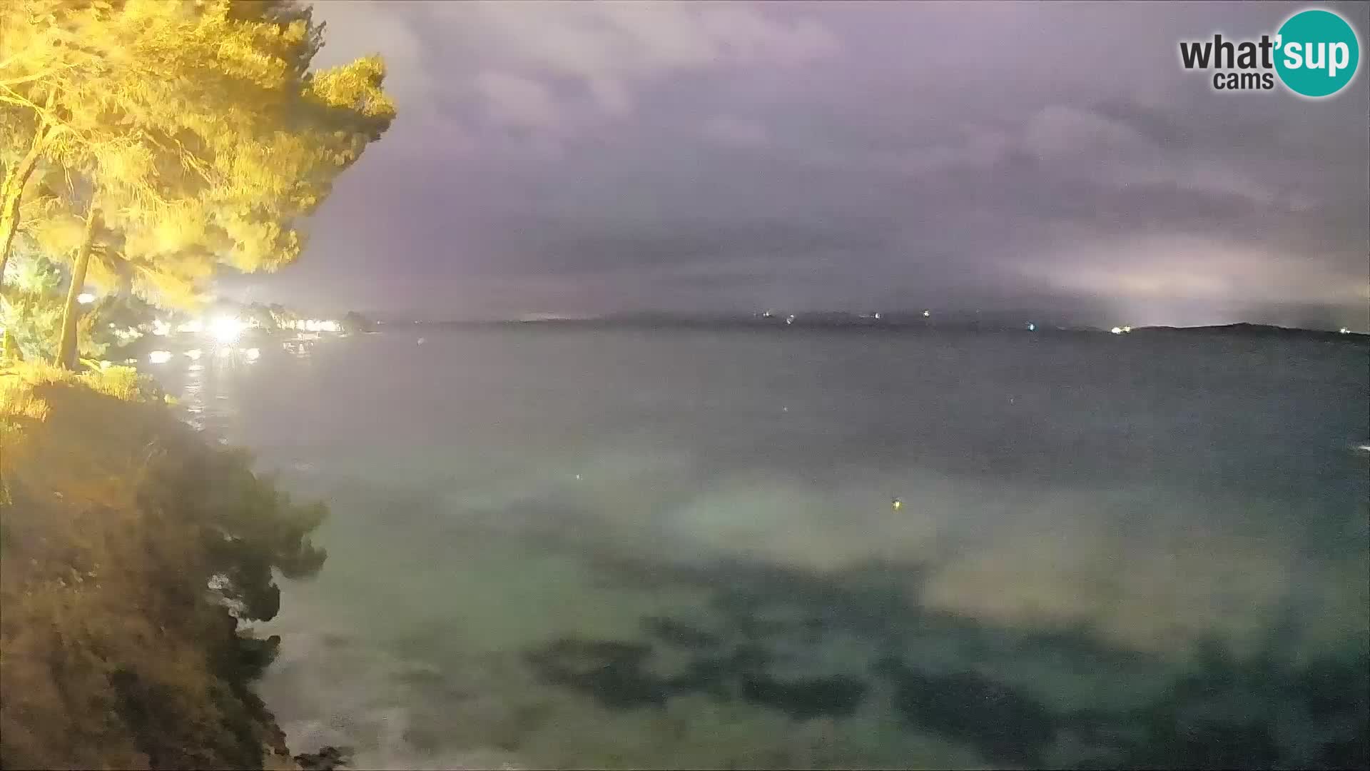Webcam Spiaggia Potočine Bol – Vista live sulla spiaggia Borak, Isola di Brač