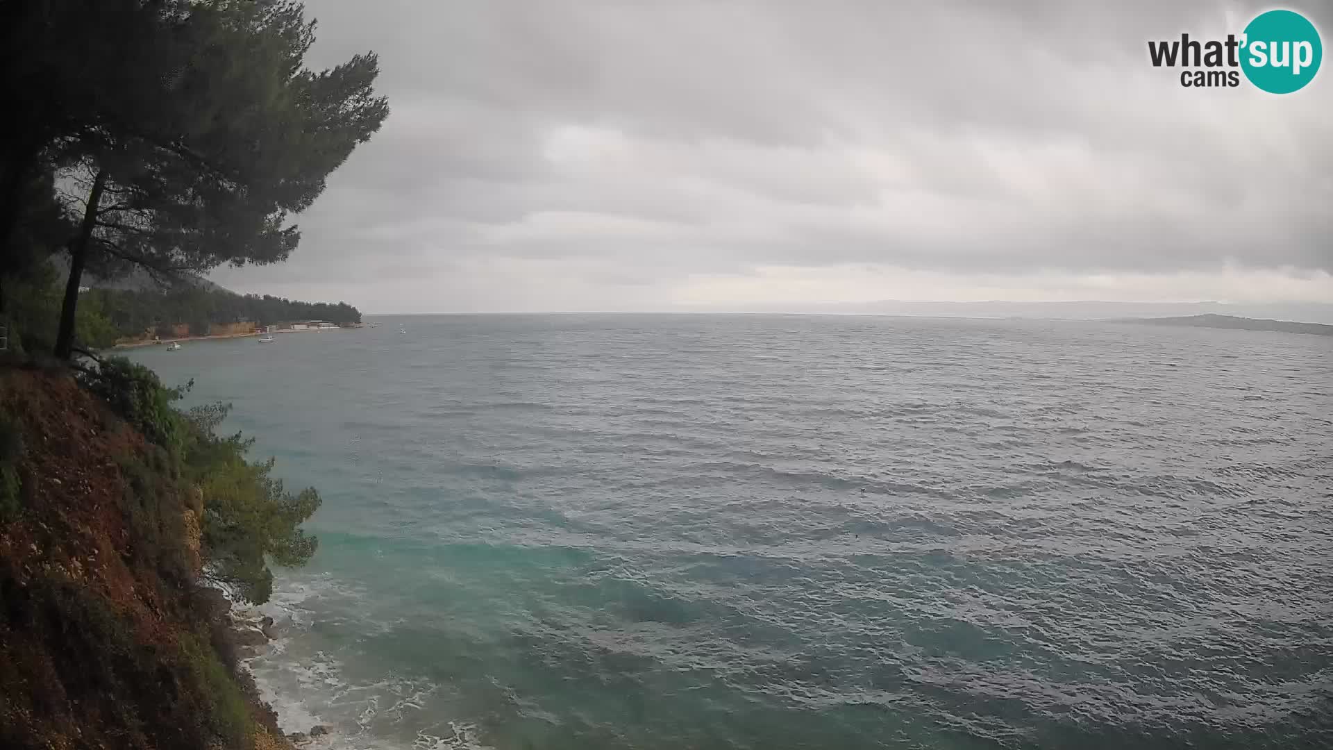 Spletna kamera Plaža Potočine Bol – Pogled v živo na plažo Borak, otok Brač