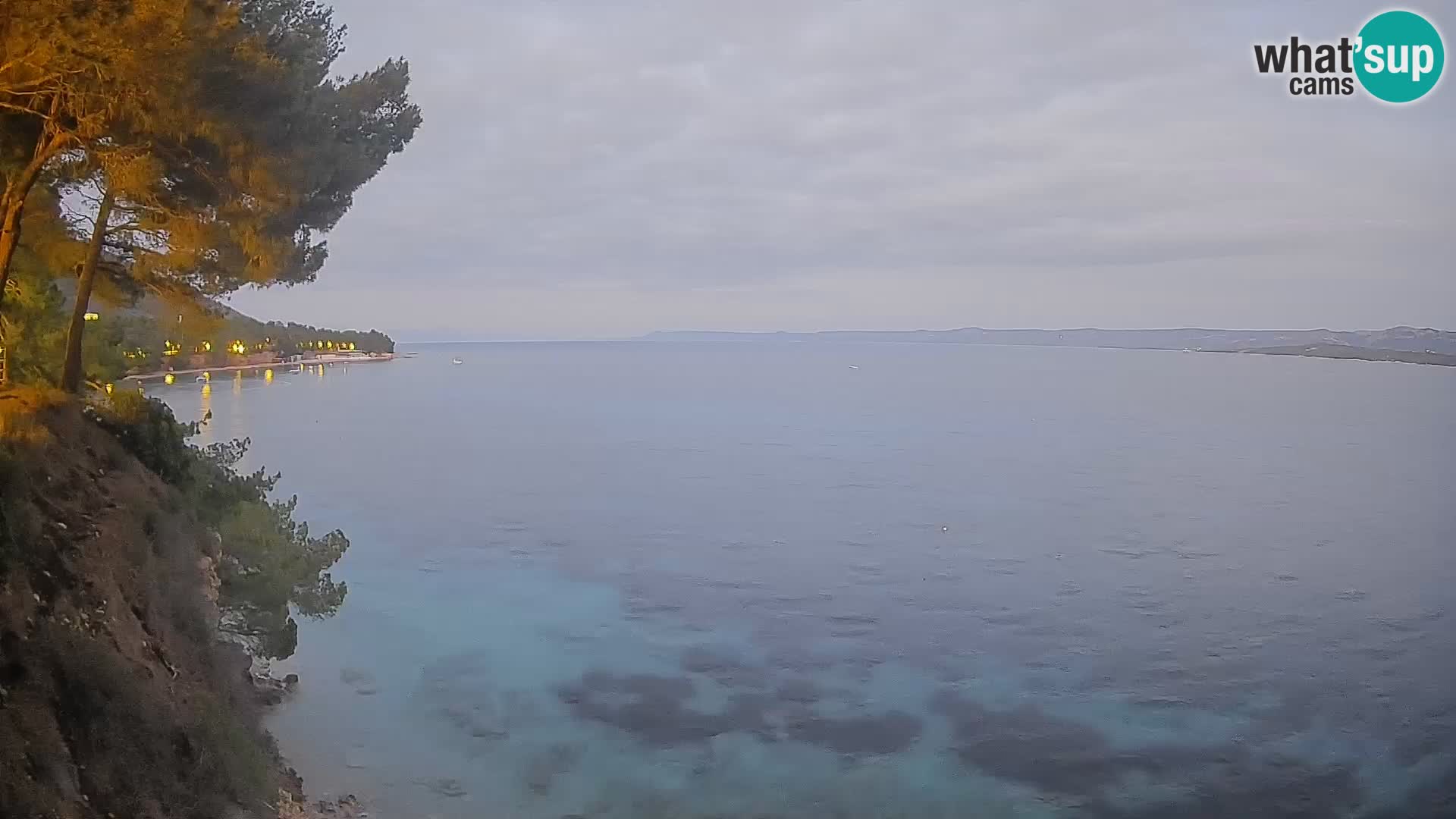 Web kamera Potočine Bol – Pogled uživo na plažu Borak, otok Brač