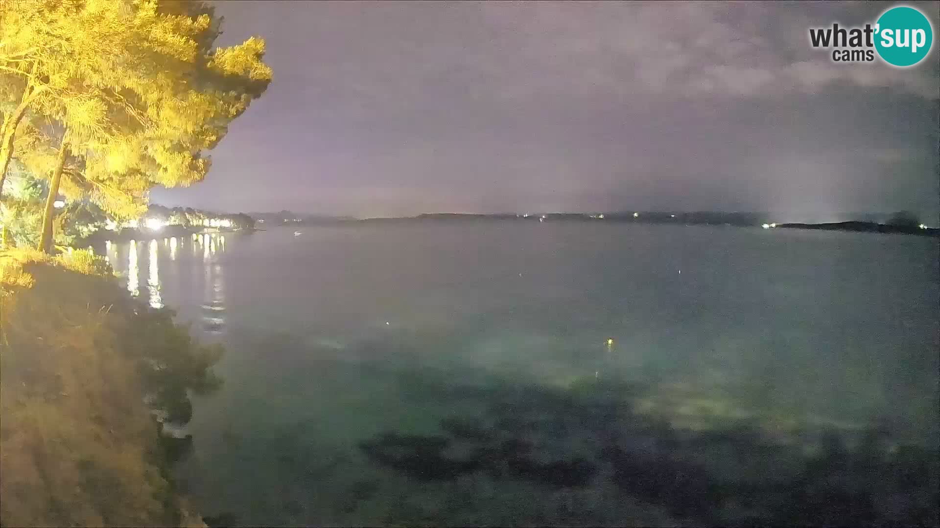 Web kamera Potočine Bol – Pogled uživo na plažu Borak, otok Brač