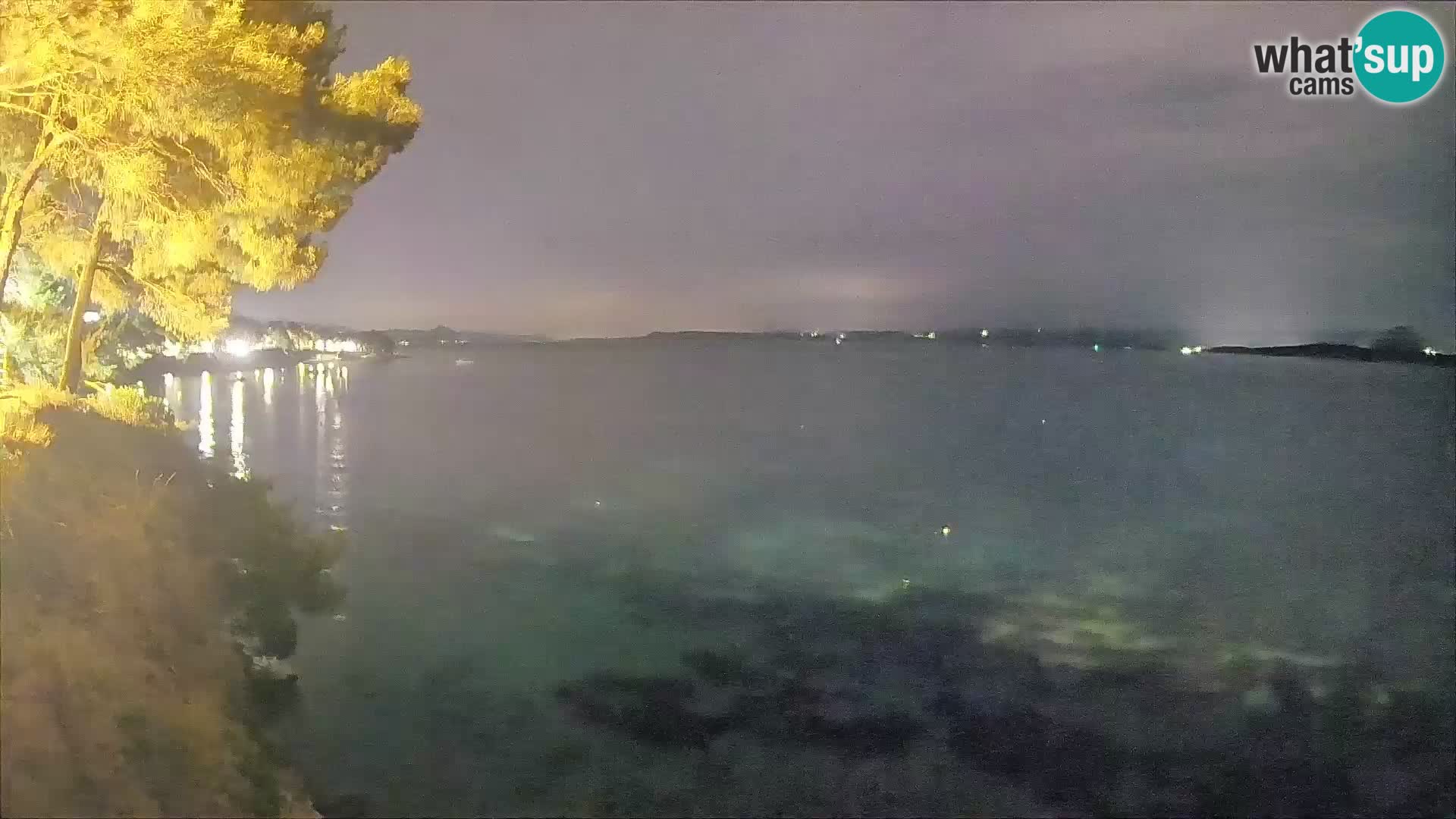 Web kamera Potočine Bol – Pogled uživo na plažu Borak, otok Brač