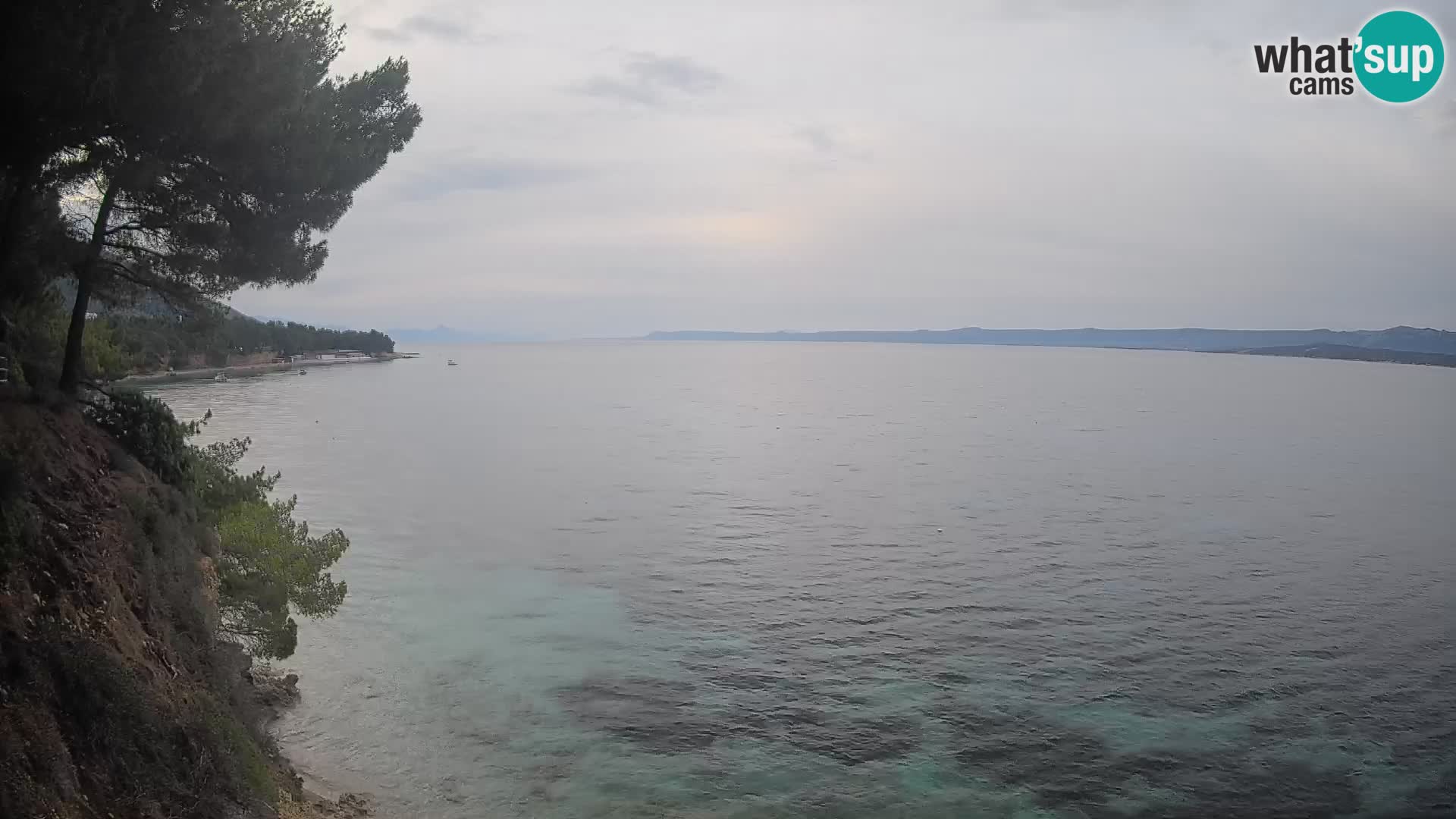 Spletna kamera Plaža Potočine Bol – Pogled v živo na plažo Borak, otok Brač
