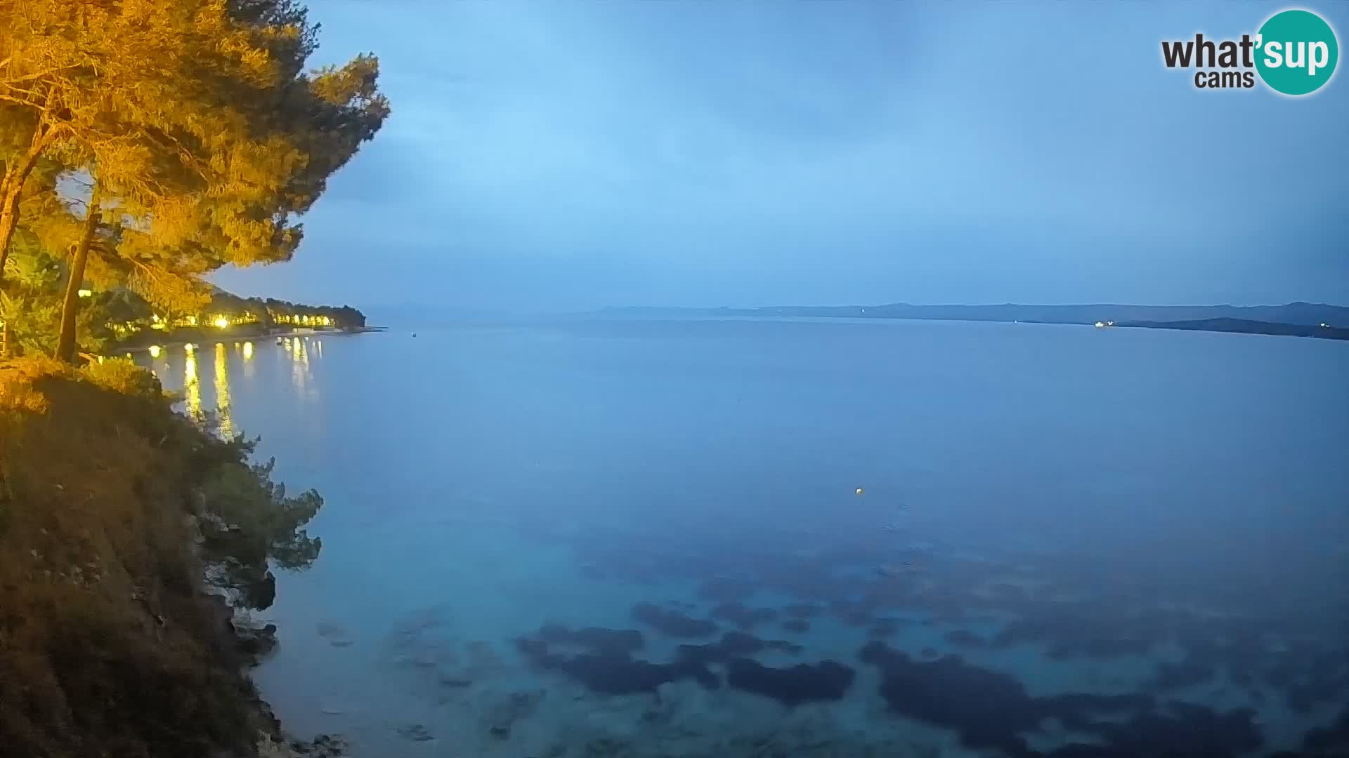 Web kamera Potočine Bol – Pogled uživo na plažu Borak, otok Brač
