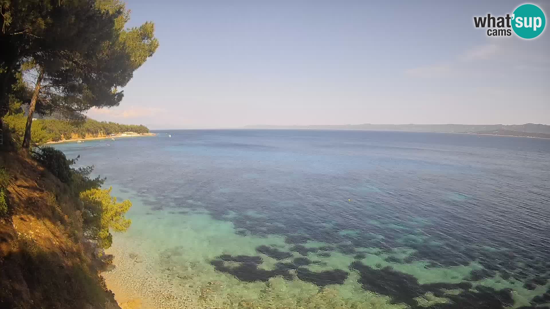 Spletna kamera Plaža Potočine Bol – Pogled v živo na plažo Borak, otok Brač