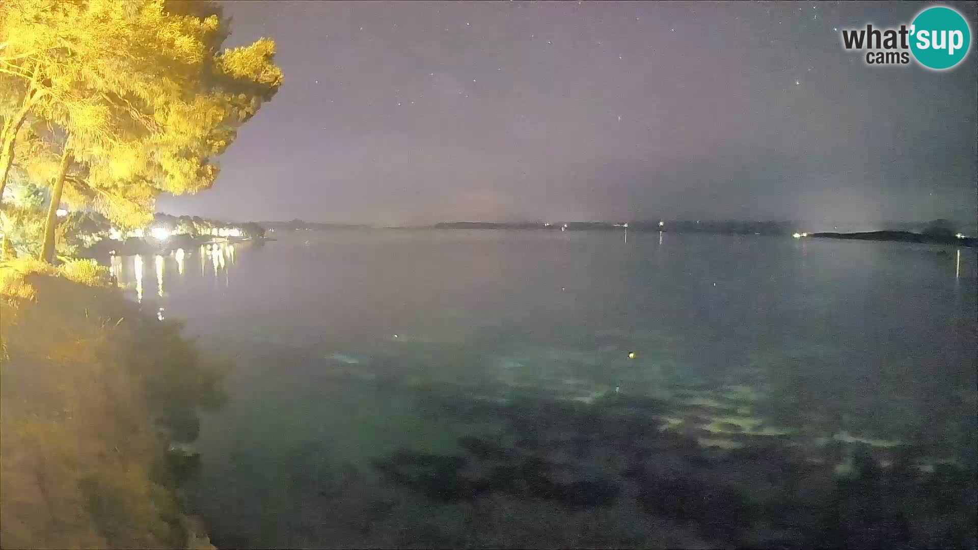 Web kamera Potočine Bol – Pogled uživo na plažu Borak, otok Brač