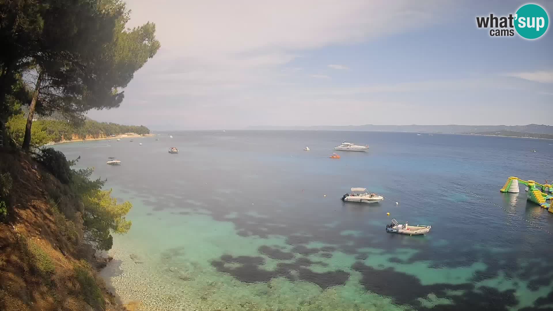 Spletna kamera Plaža Potočine Bol – Pogled v živo na plažo Borak, otok Brač