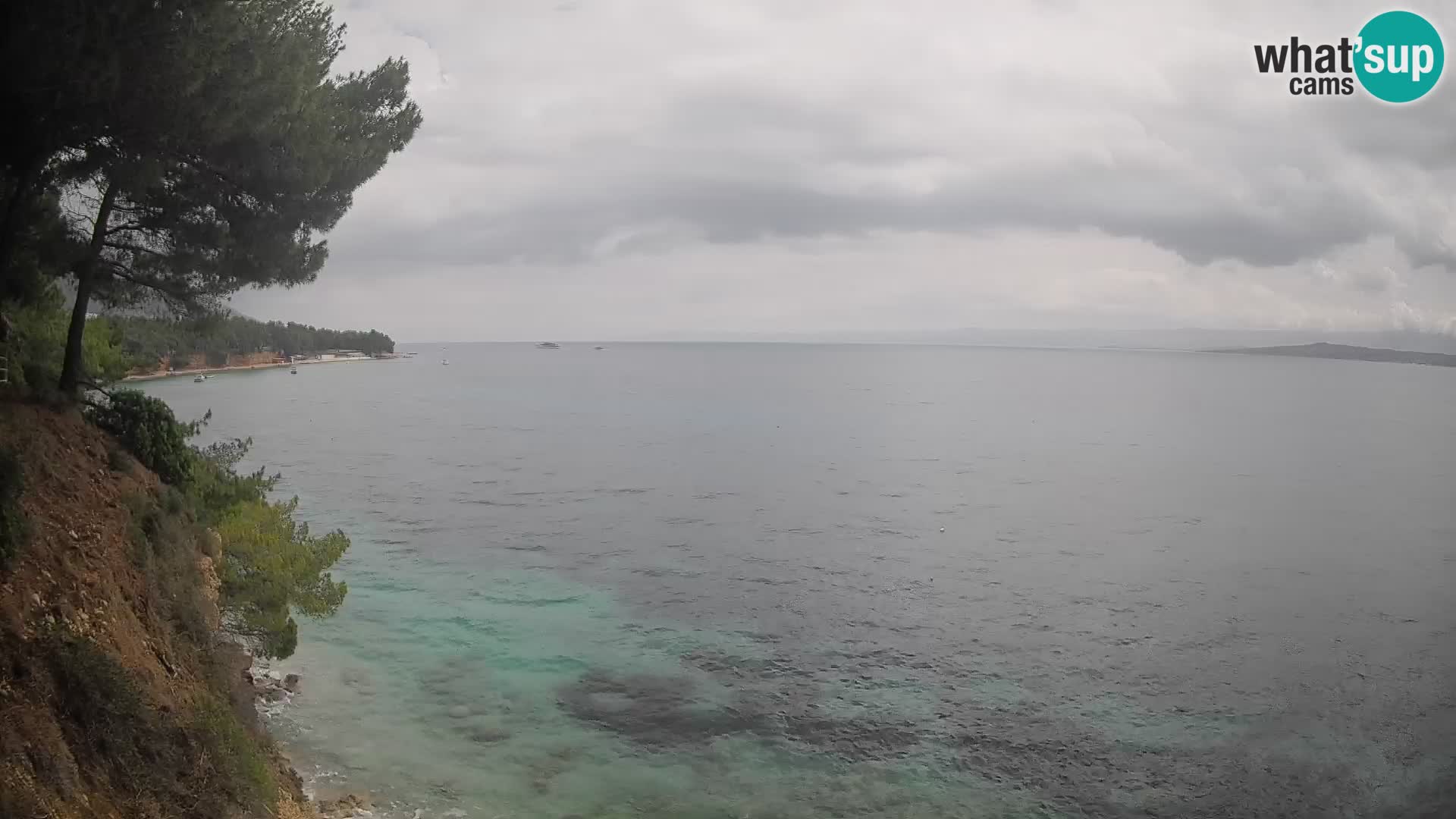 Spletna kamera Plaža Potočine Bol – Pogled v živo na plažo Borak, otok Brač
