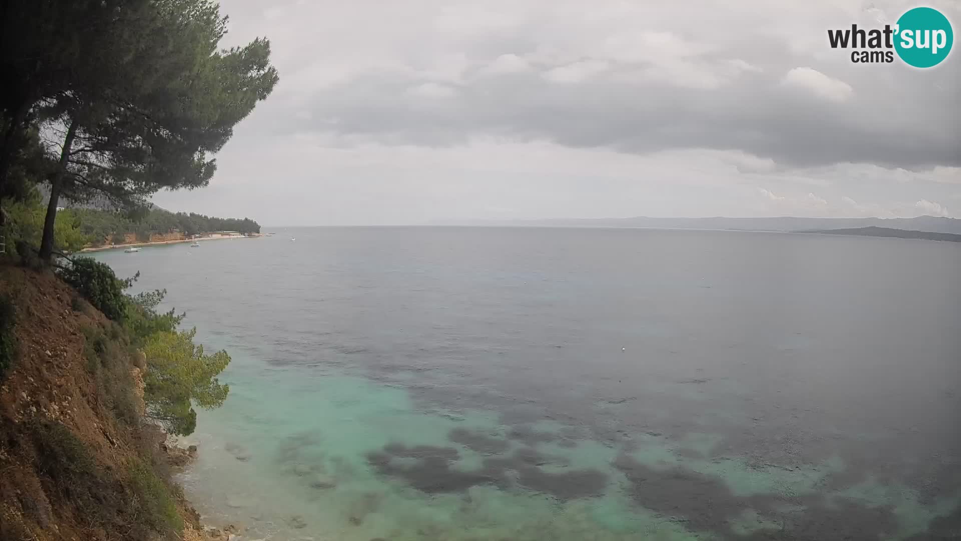 Spletna kamera Plaža Potočine Bol – Pogled v živo na plažo Borak, otok Brač