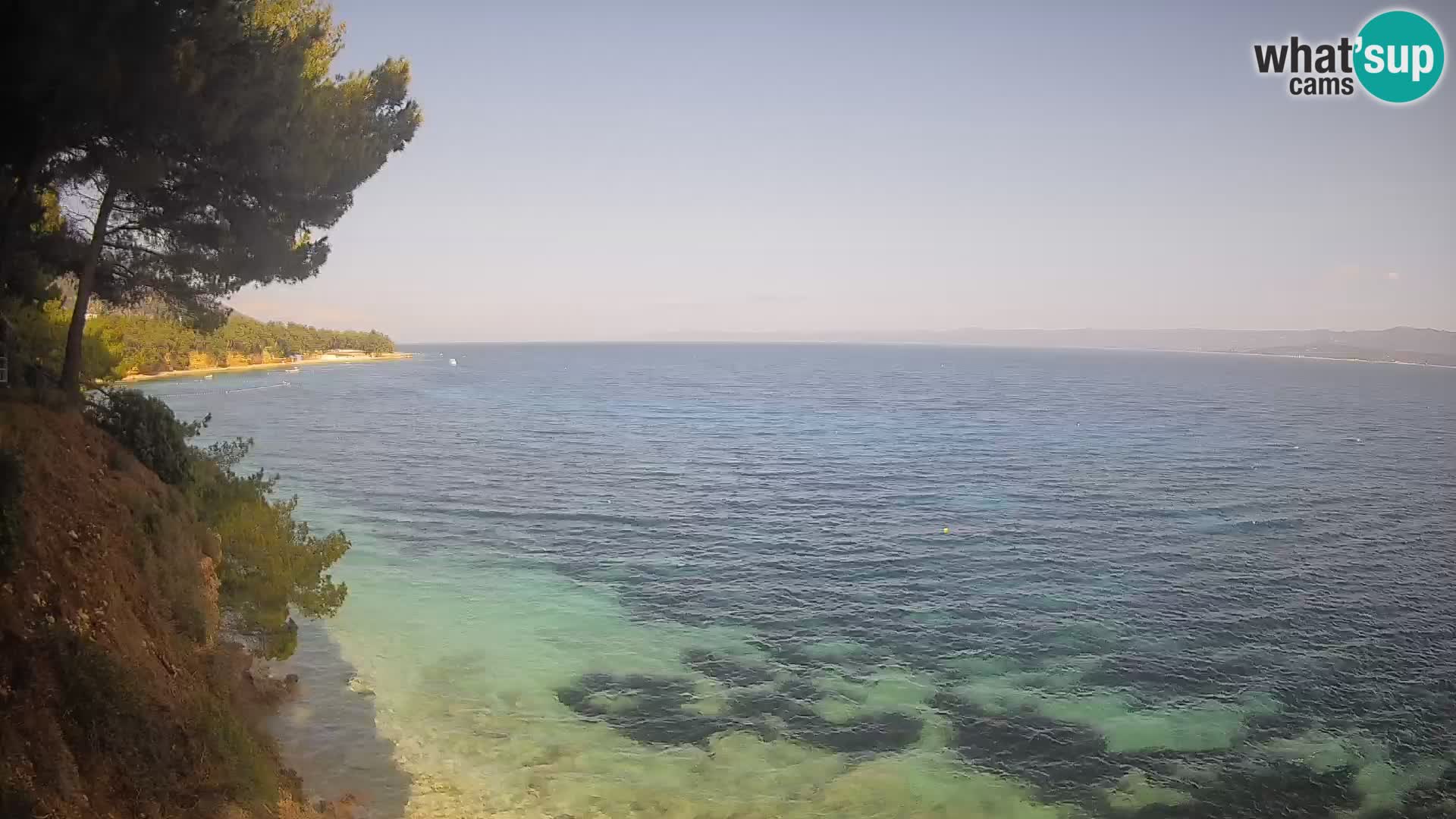 Spletna kamera Plaža Potočine Bol – Pogled v živo na plažo Borak, otok Brač