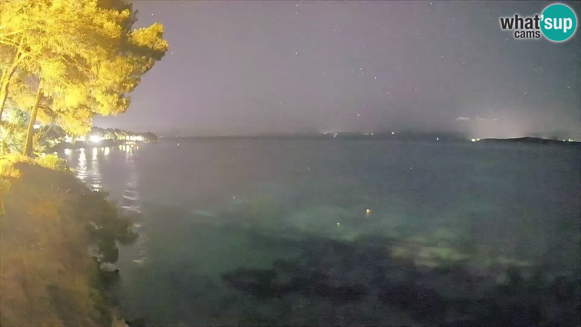 Web kamera Potočine Bol – Pogled uživo na plažu Borak, otok Brač