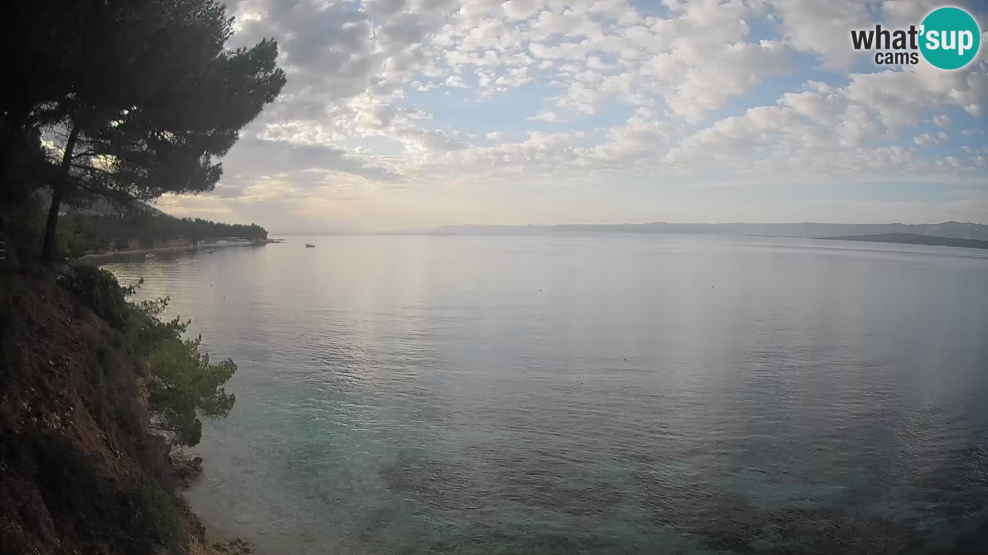 Spletna kamera Plaža Potočine Bol – Pogled v živo na plažo Borak, otok Brač
