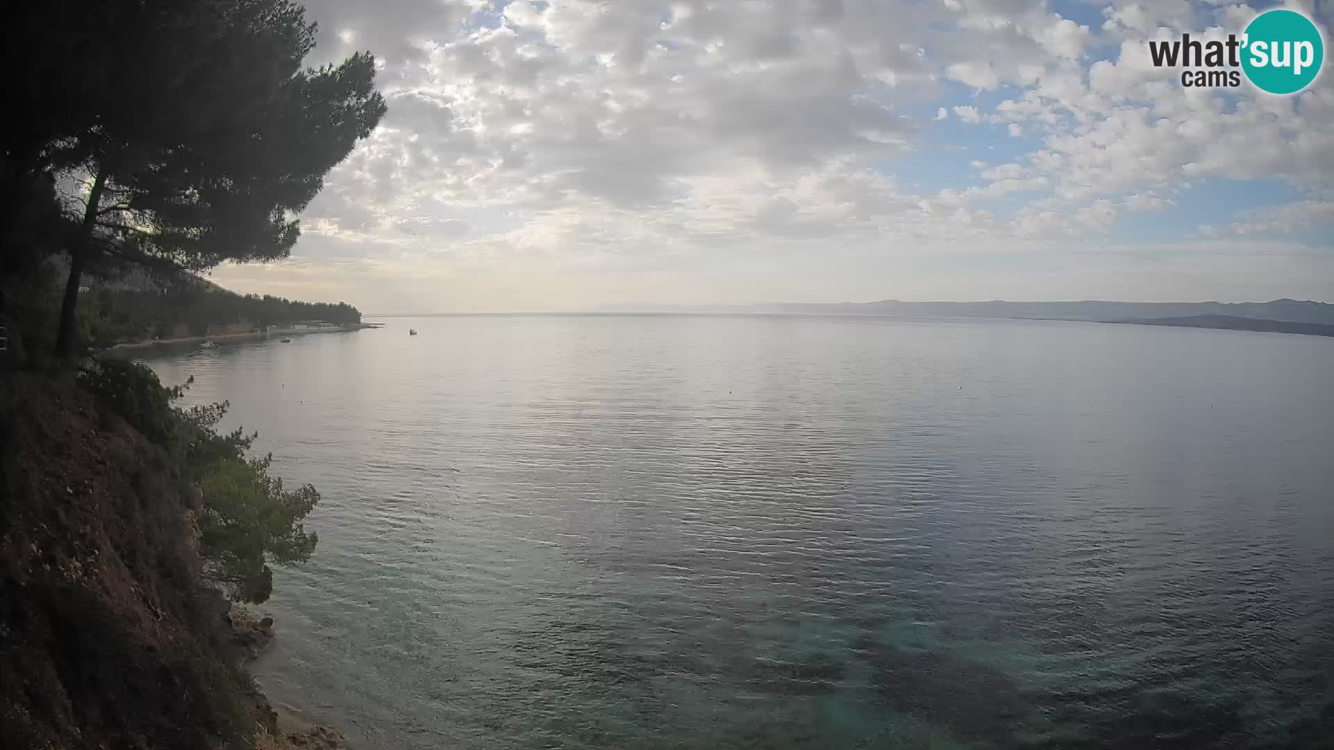 Spletna kamera Plaža Potočine Bol – Pogled v živo na plažo Borak, otok Brač