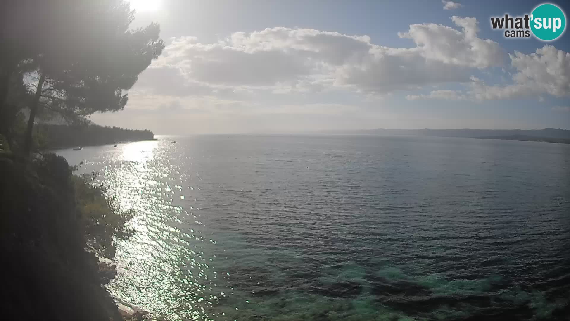 Spletna kamera Plaža Potočine Bol – Pogled v živo na plažo Borak, otok Brač