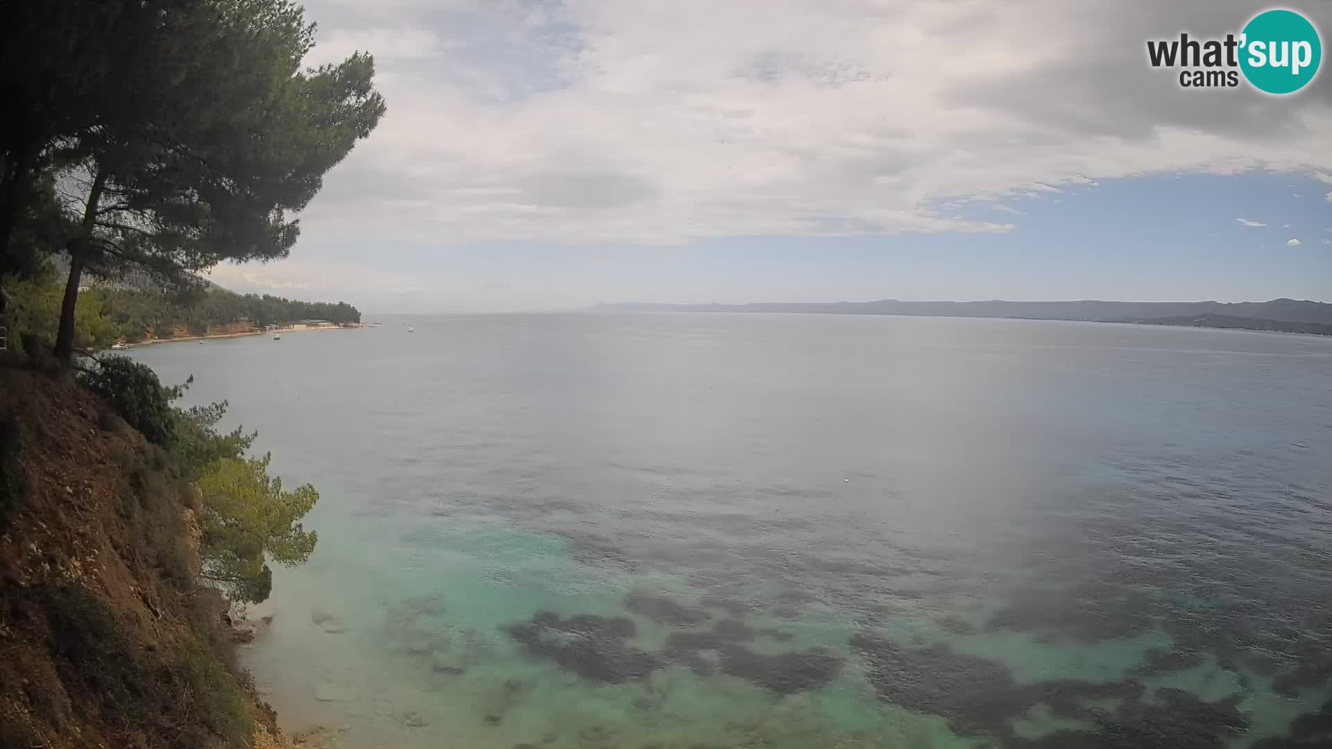 Spletna kamera Plaža Potočine Bol – Pogled v živo na plažo Borak, otok Brač