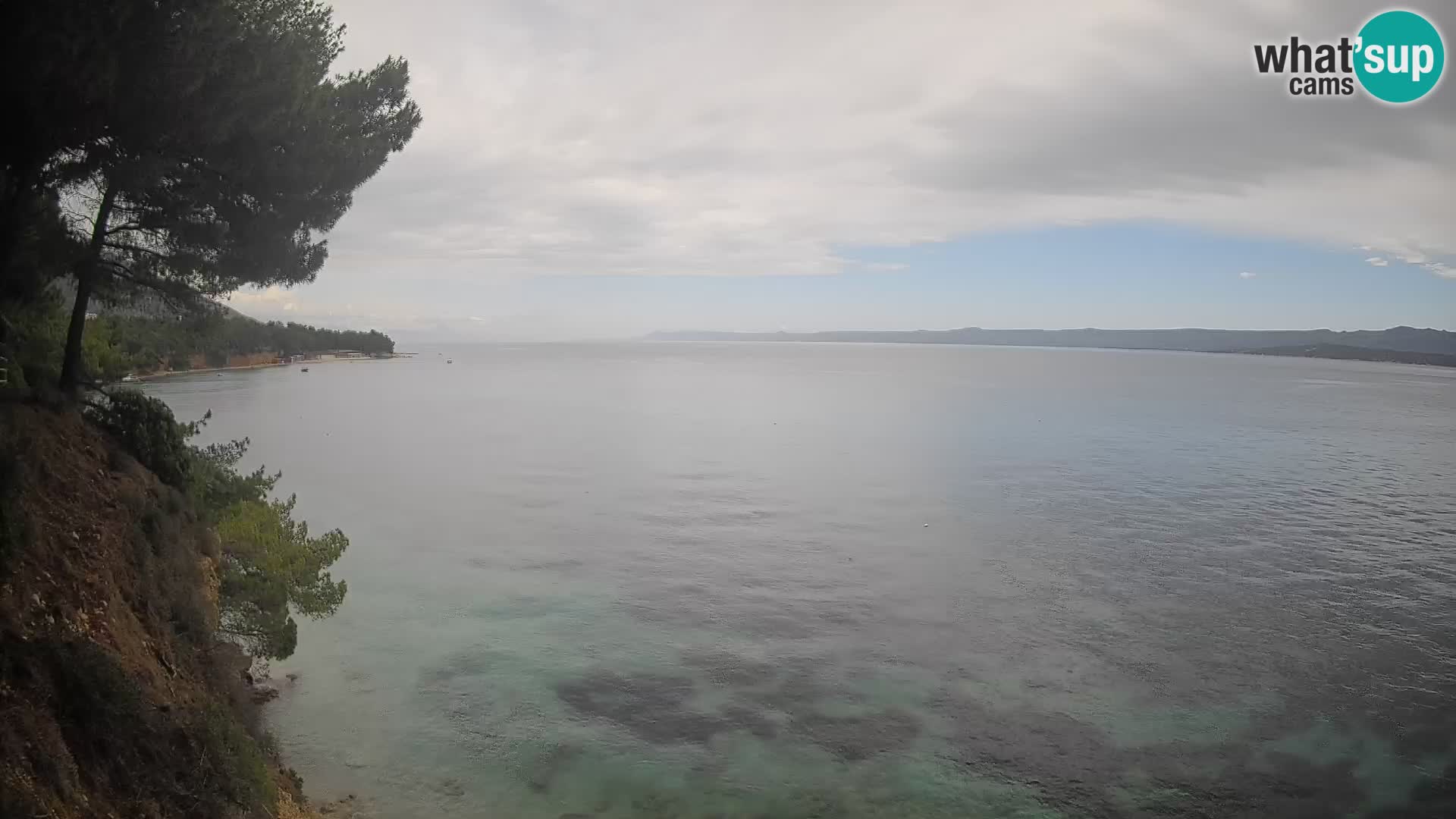 Spletna kamera Plaža Potočine Bol – Pogled v živo na plažo Borak, otok Brač